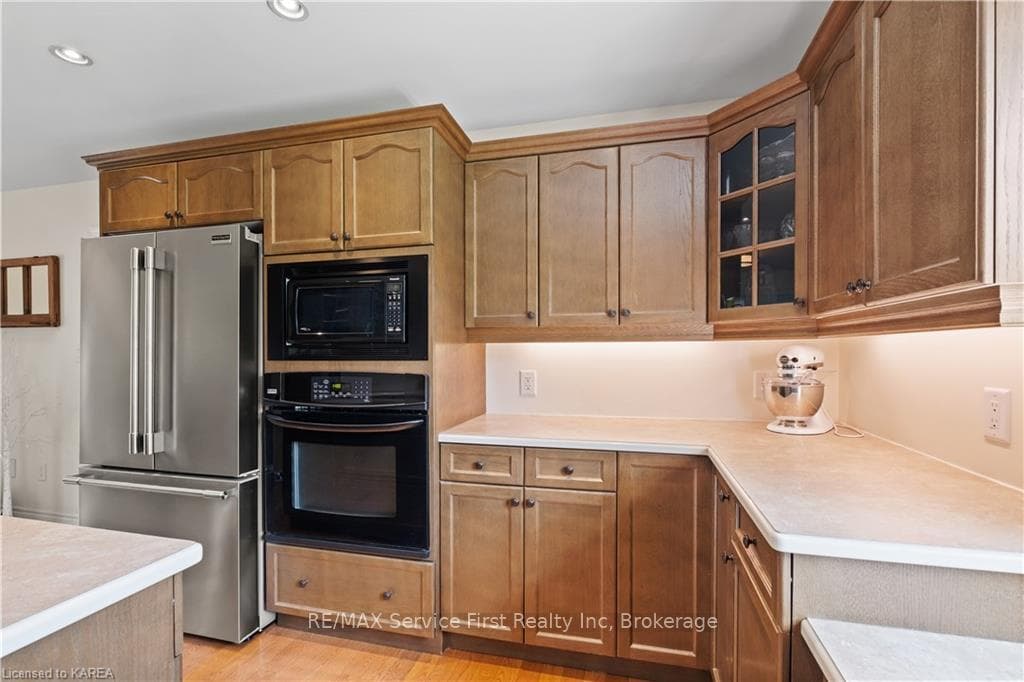 2548 SANDS Road photo 16