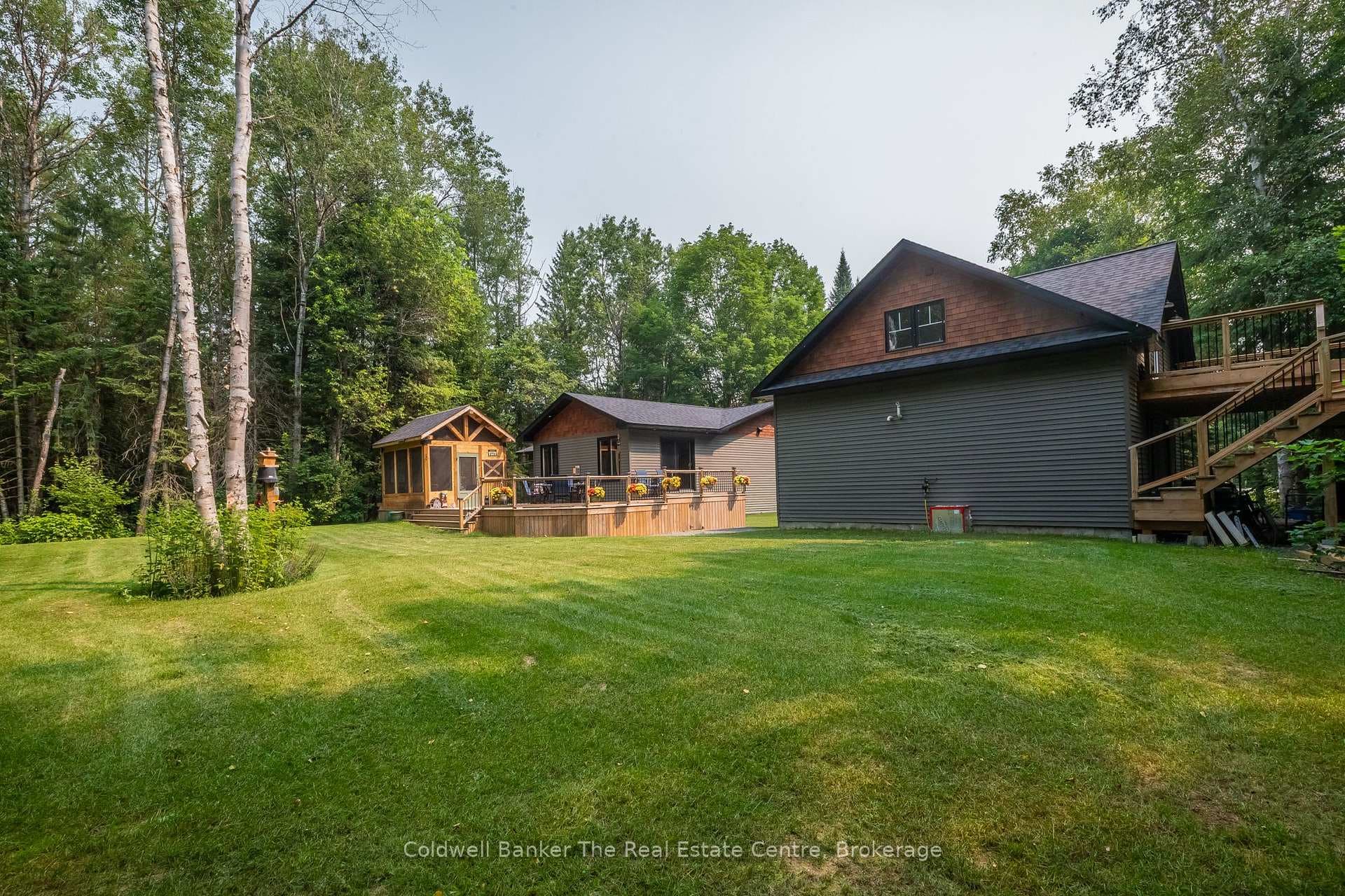 78 Glencairn Crescent photo 44