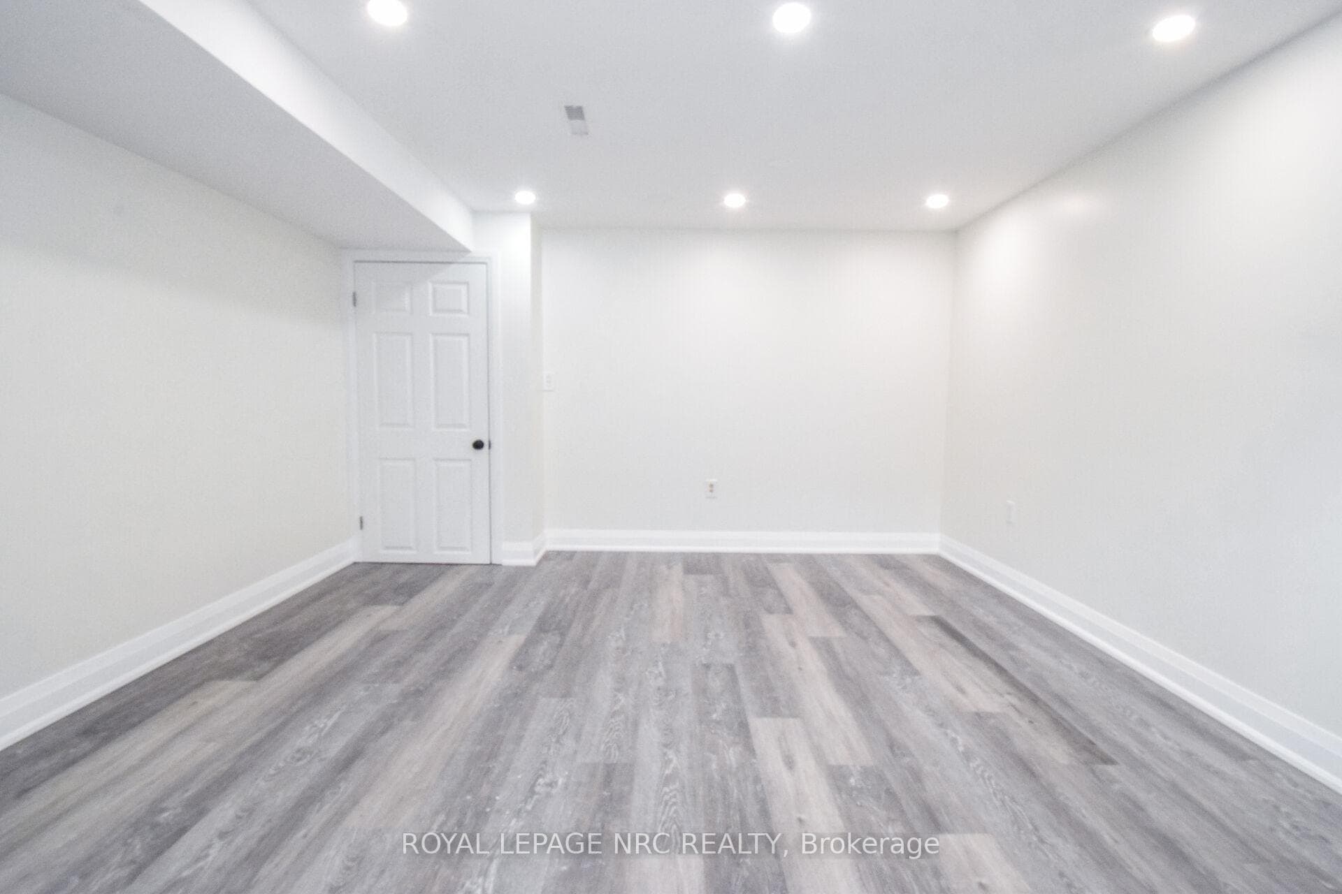 Recreation room or 4th bedroom