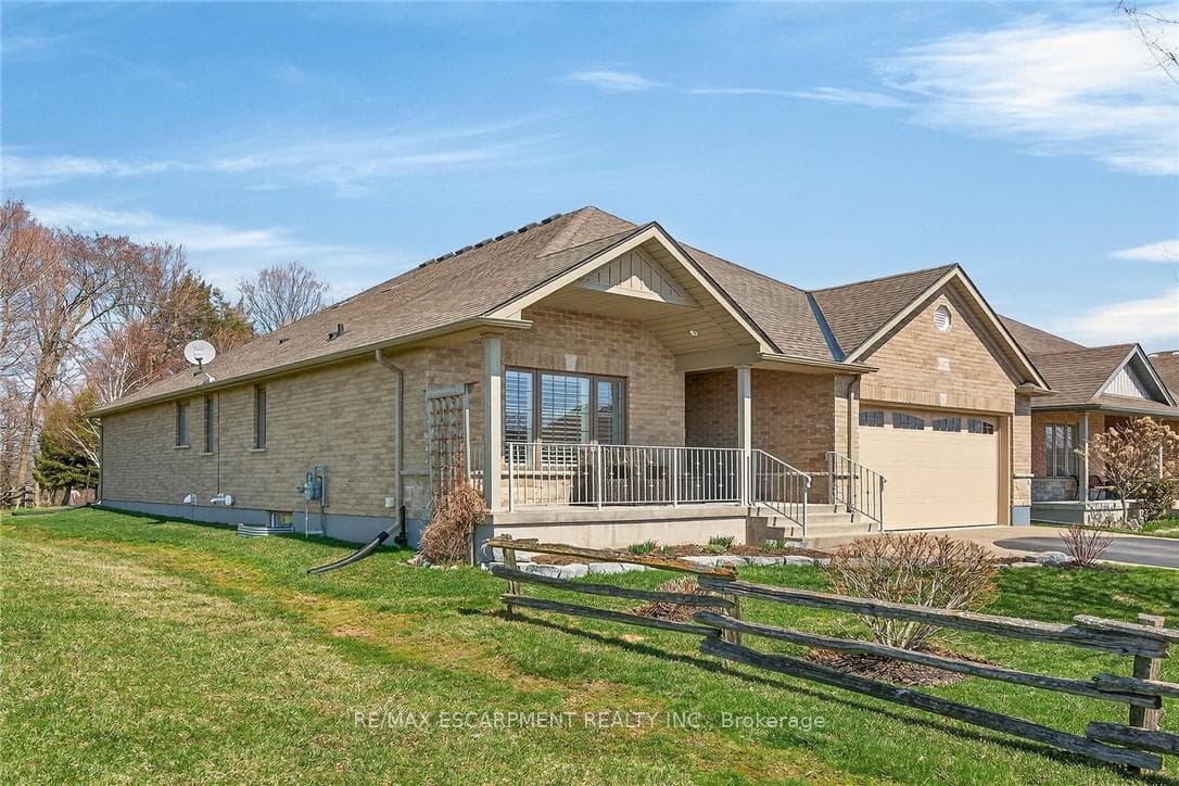 117 Willowdale Crescent photo 5