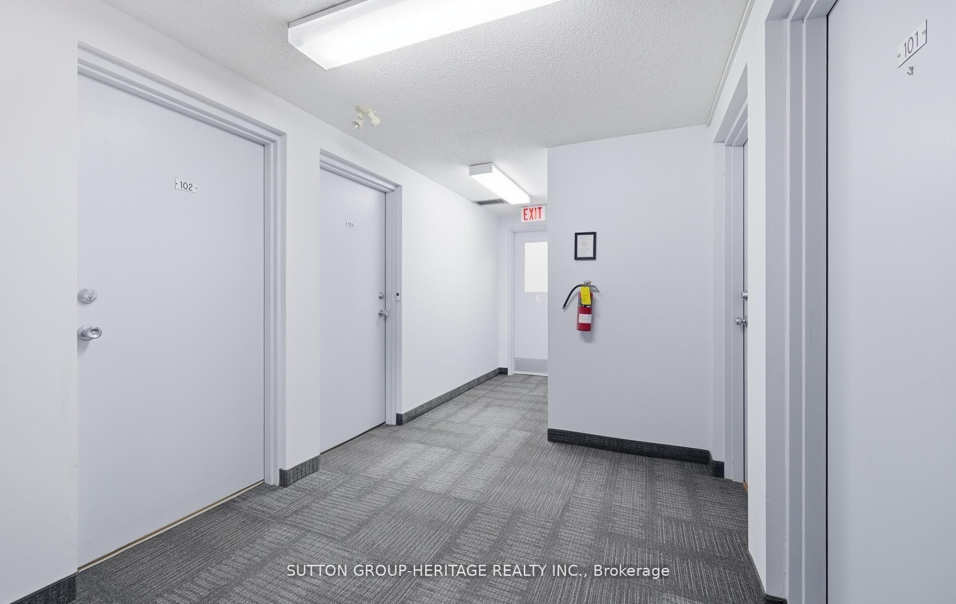 2418 Mountland Drive Unit 102 photo 11