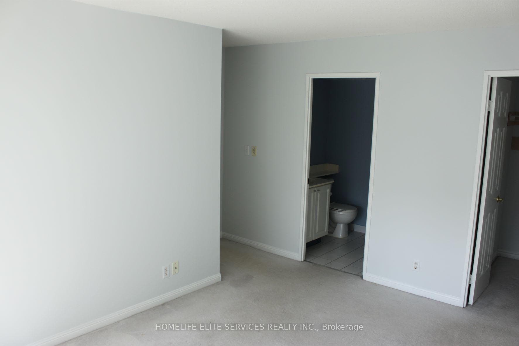 11 Lee Centre Drive Unit 1615 photo 18