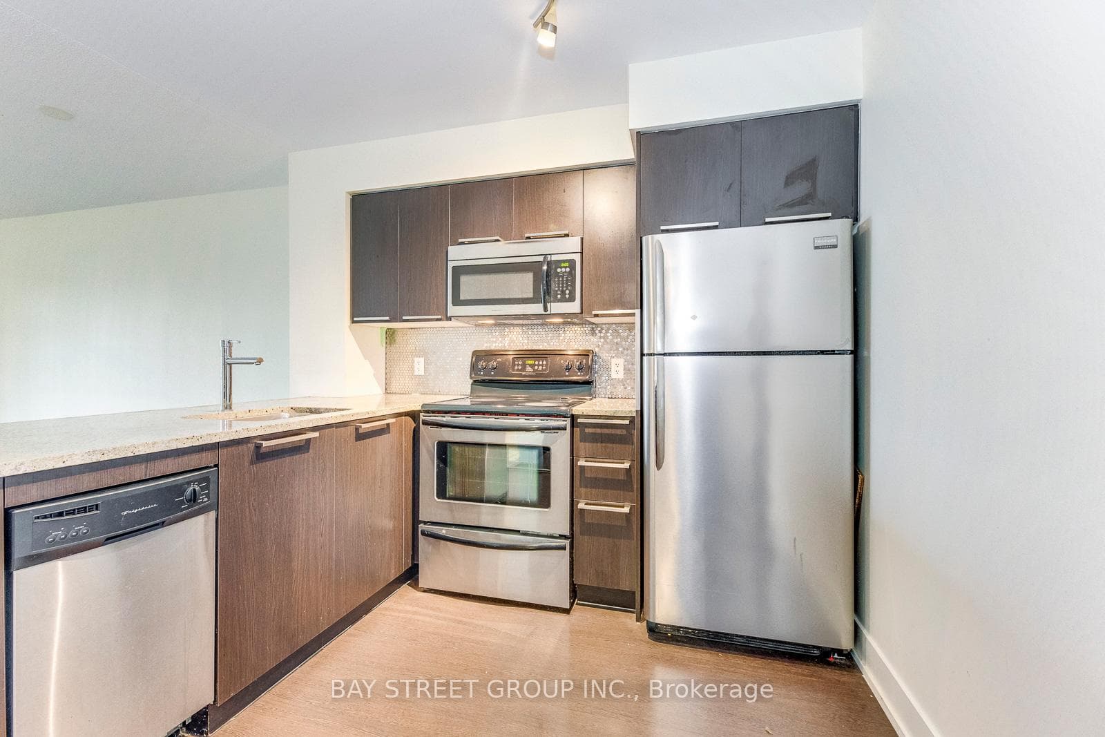 23 Sheppard Avenue Unit 1007 photo 13