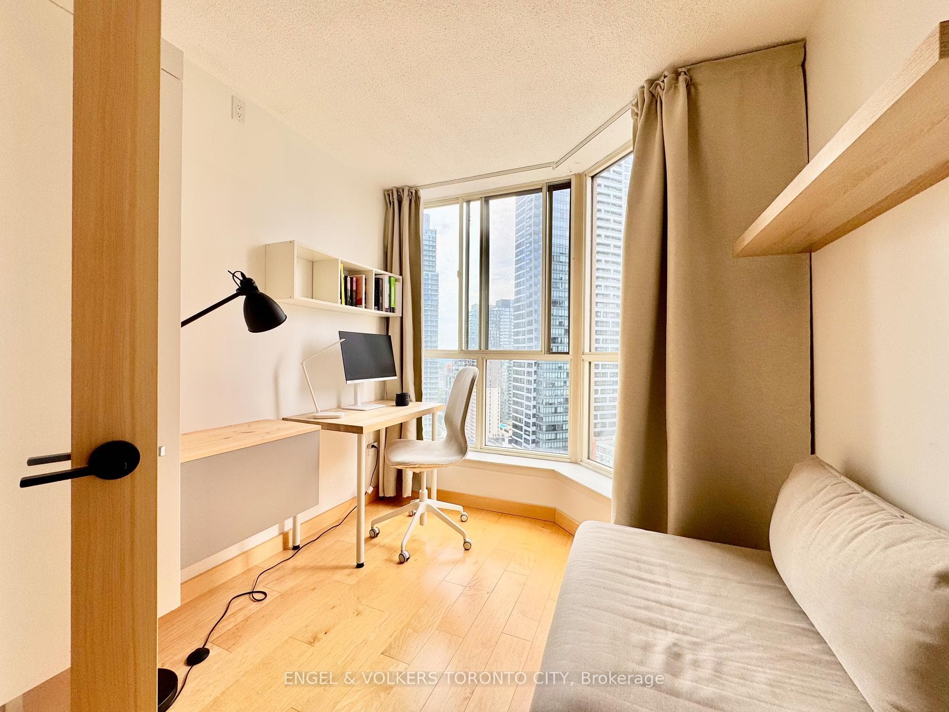 44 St Joseph Street Unit 2410 photo 7
