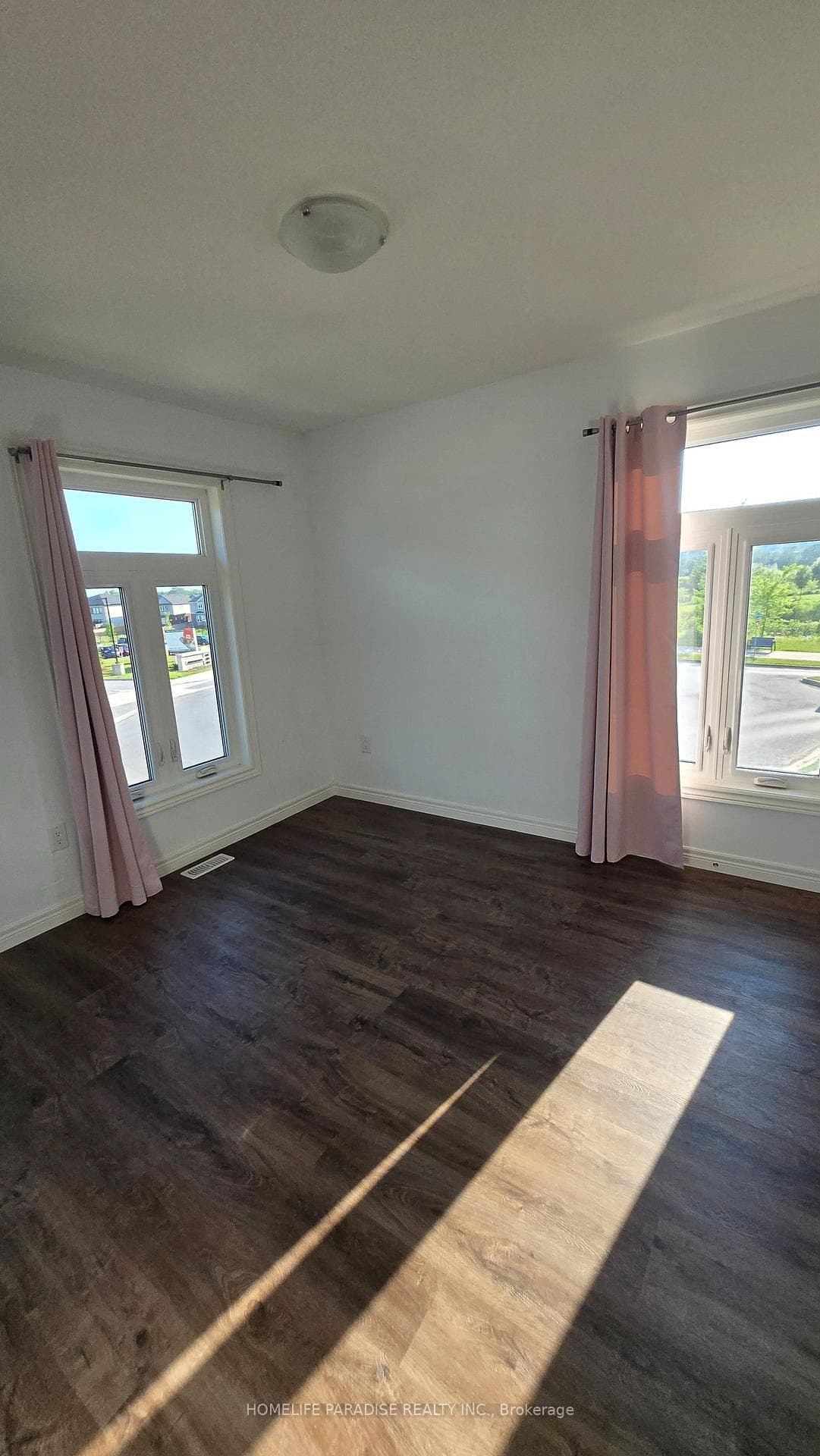 125 Summerside Mews Unit 12 photo 39