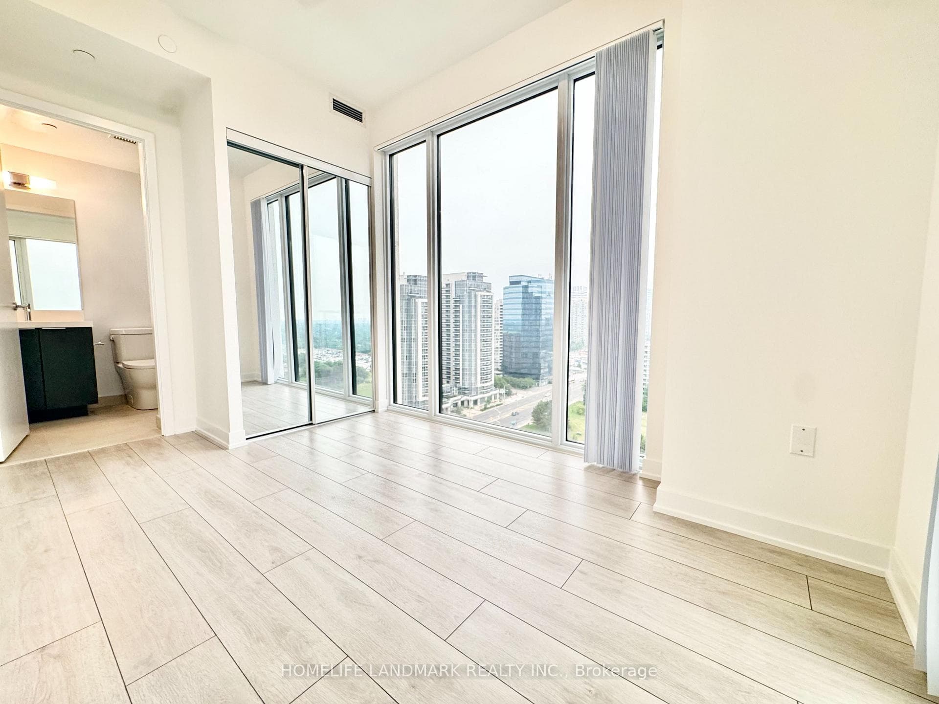 5858 Yonge Street Unit 1823 photo 9