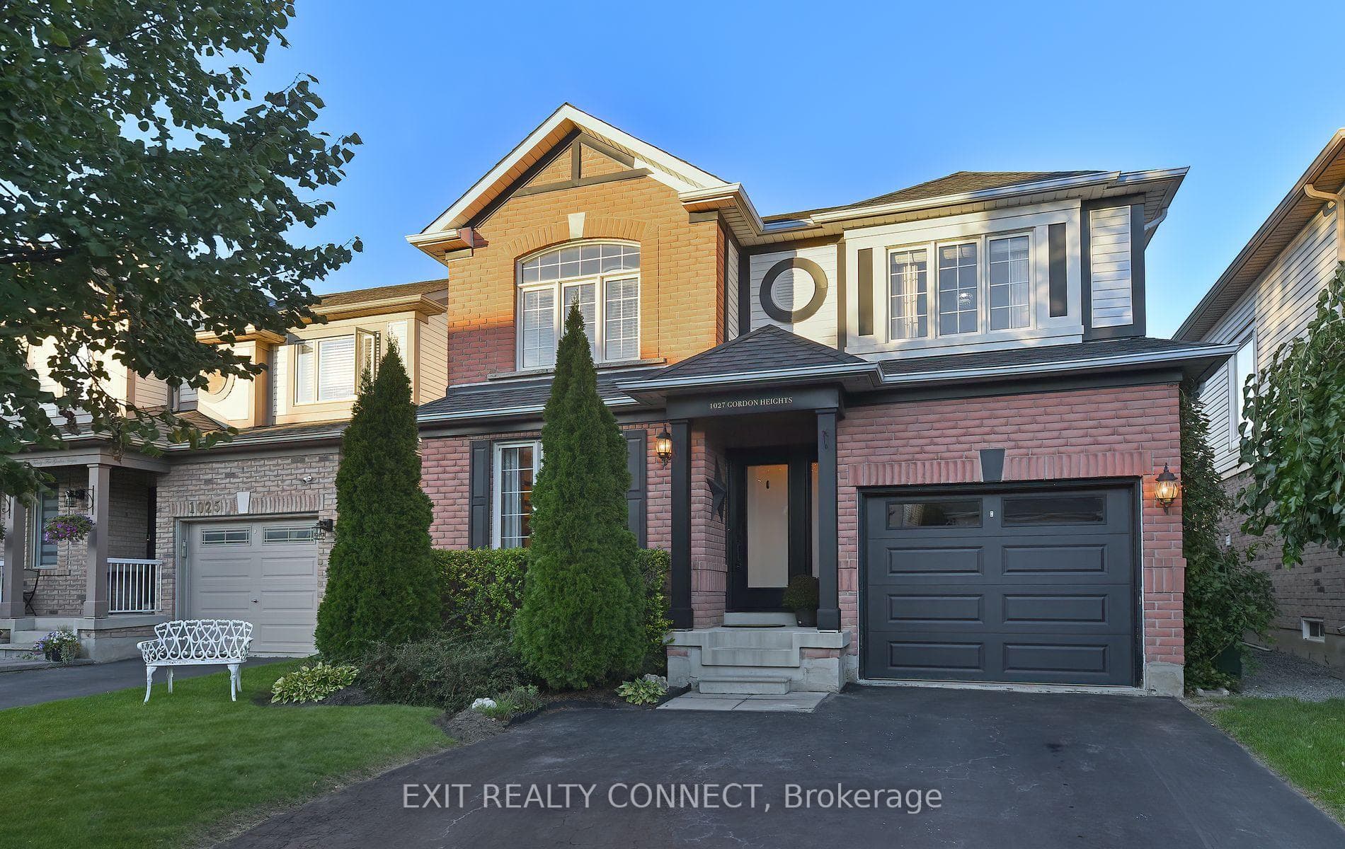 1027 Gordon Heights photo 1