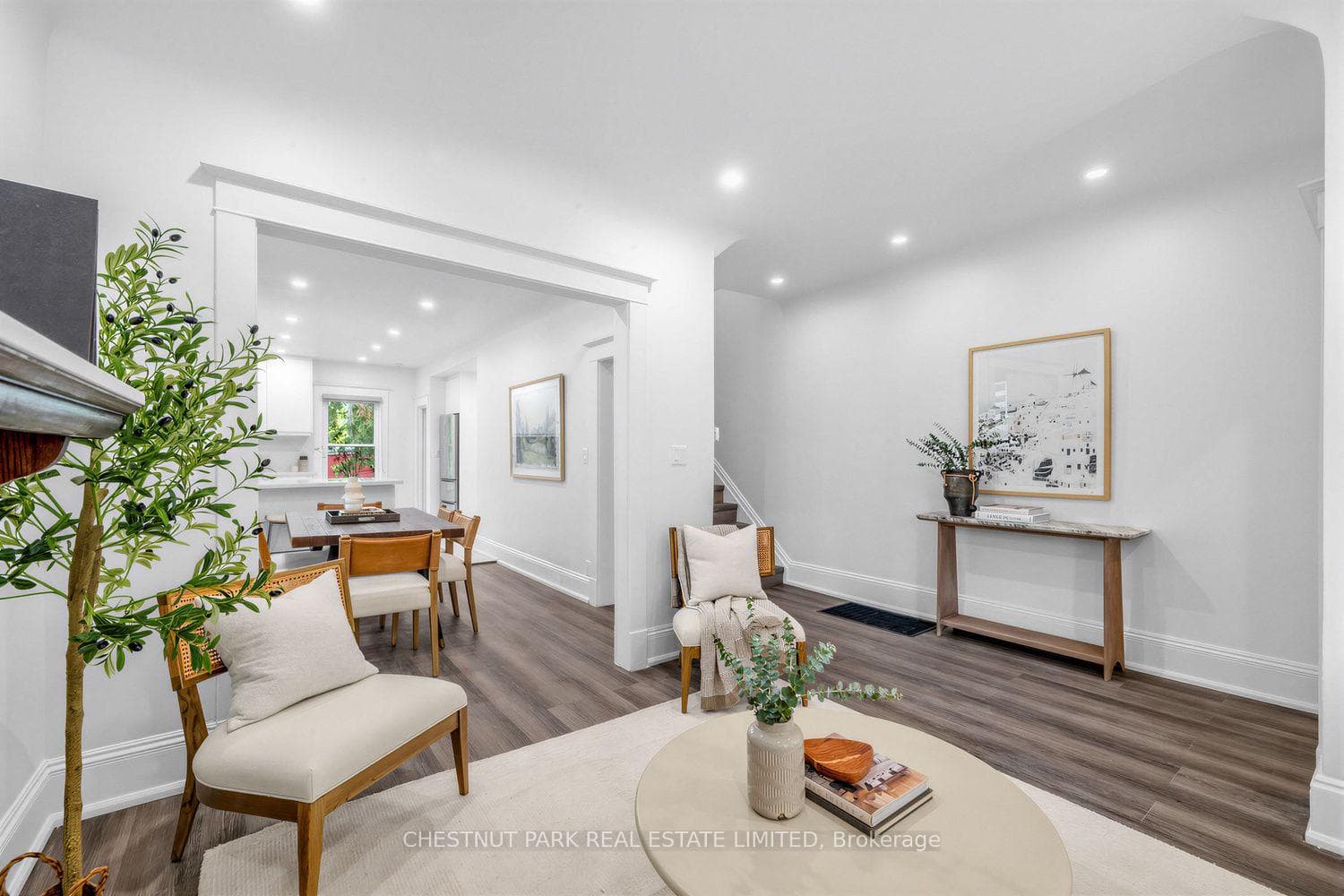 89 Dearbourne Avenue photo 7