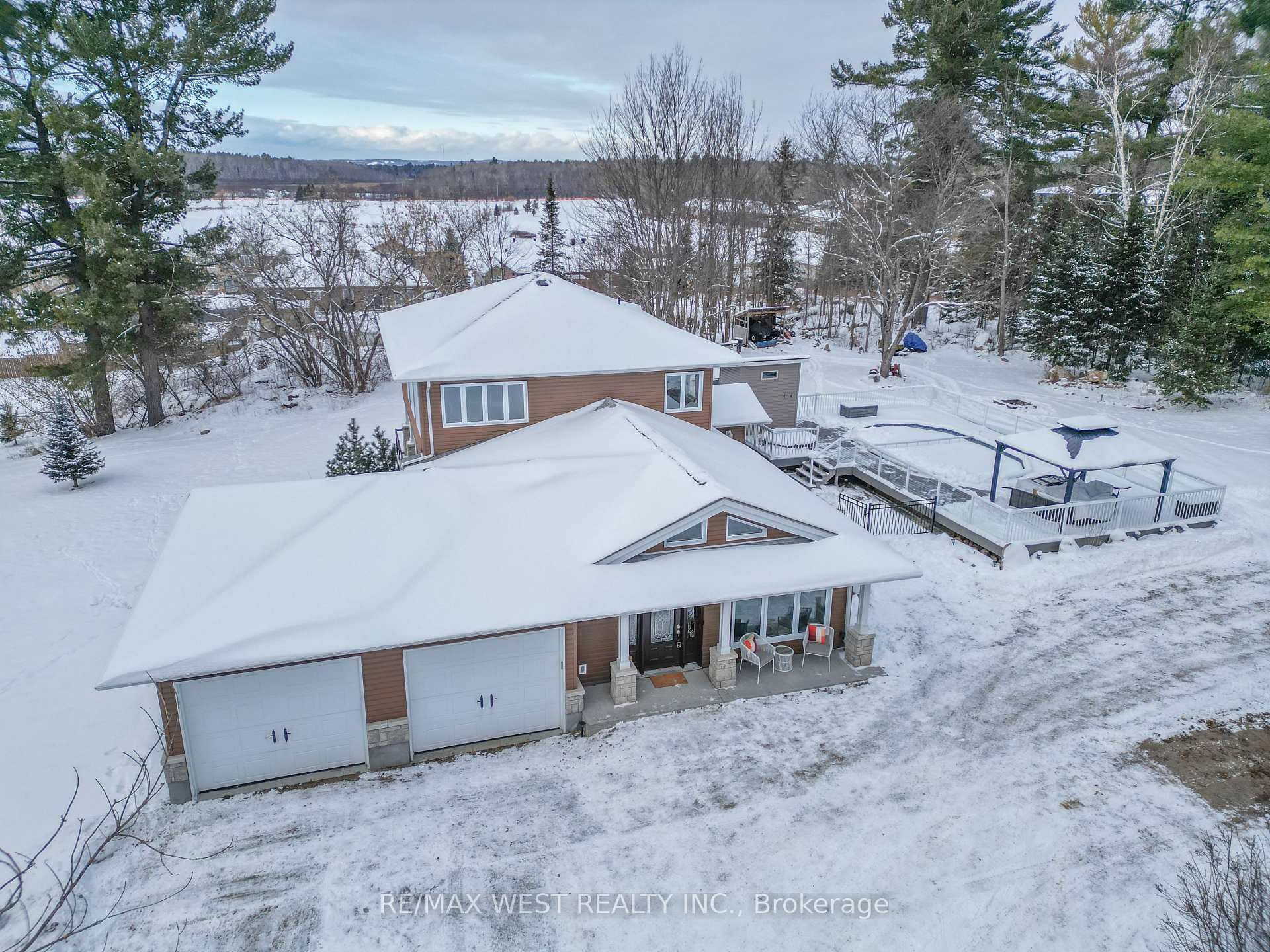 222 Golf Course Road photo 2