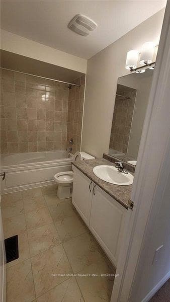1 Sparrowbrook Street photo 17