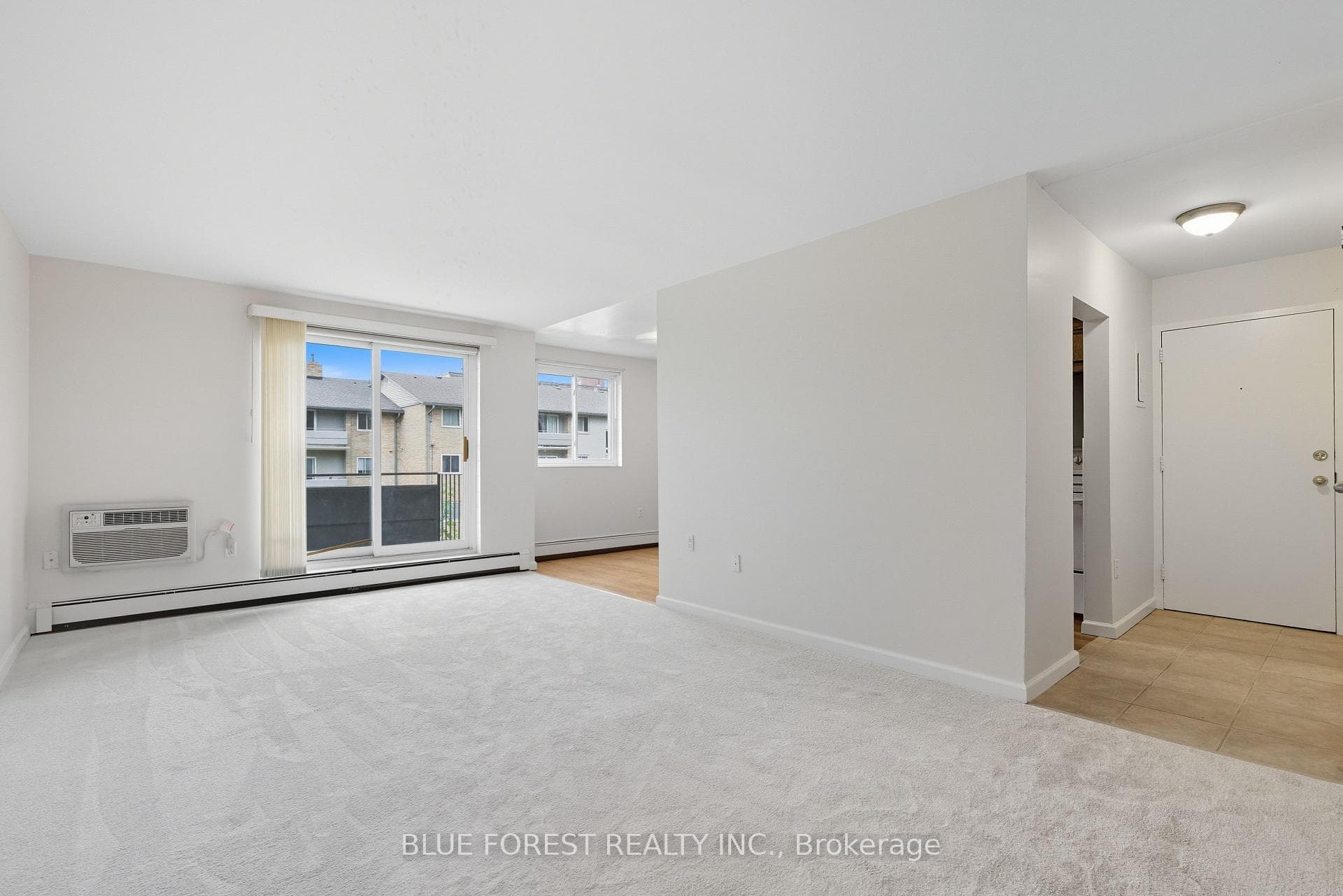 665 Wonderland Road Unit 4 photo 11