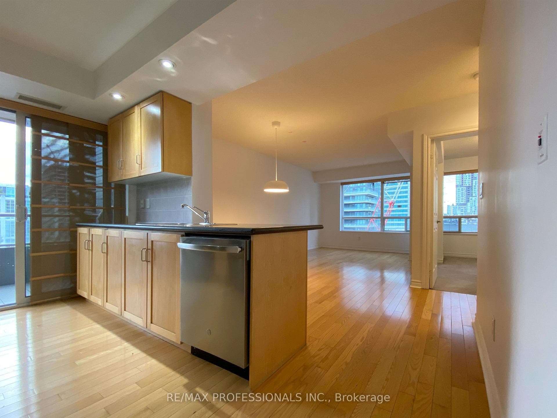 250 Wellington Street Unit 1741 photo 1