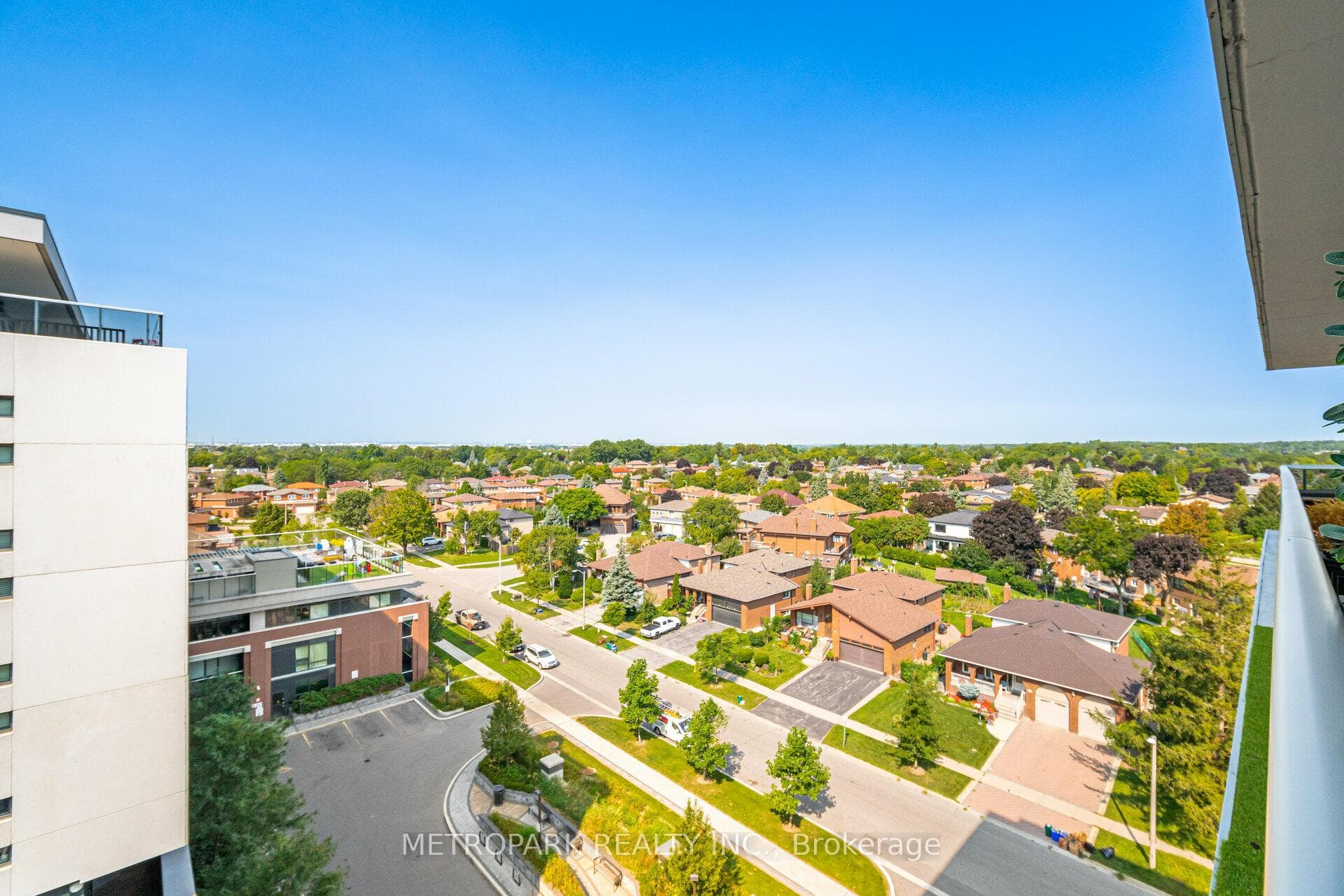 4800 Highway 7 Road Unit 817 photo 31