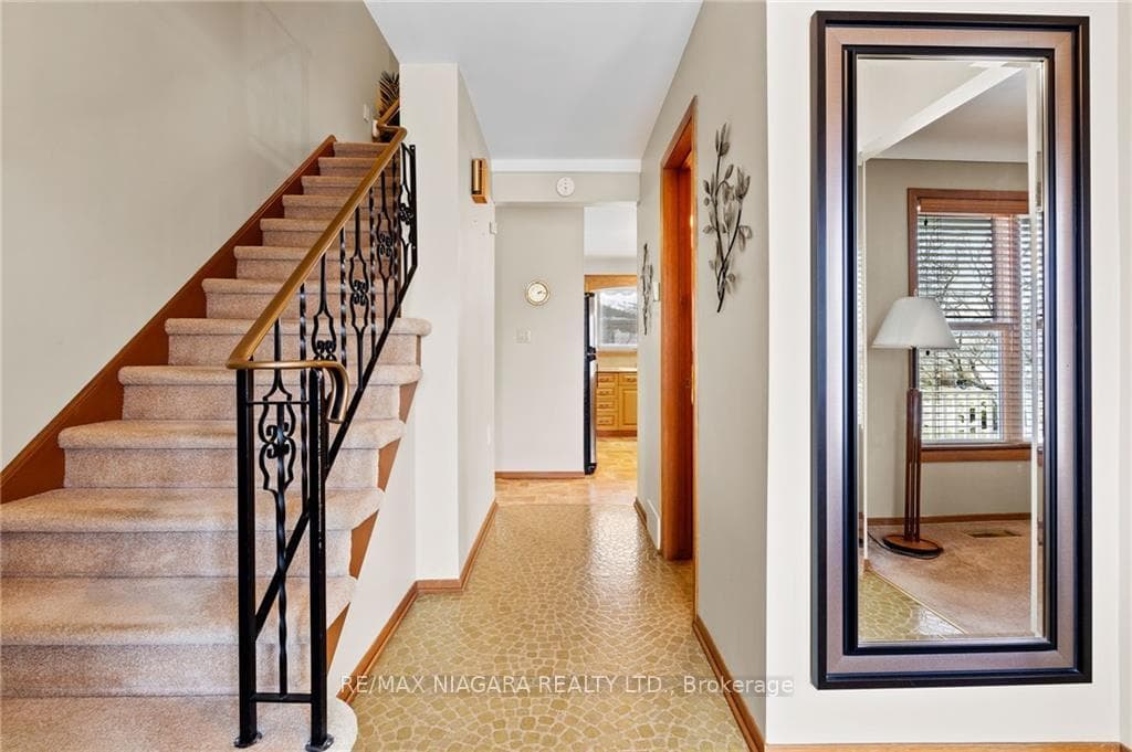 35 Lindbergh Drive photo 7