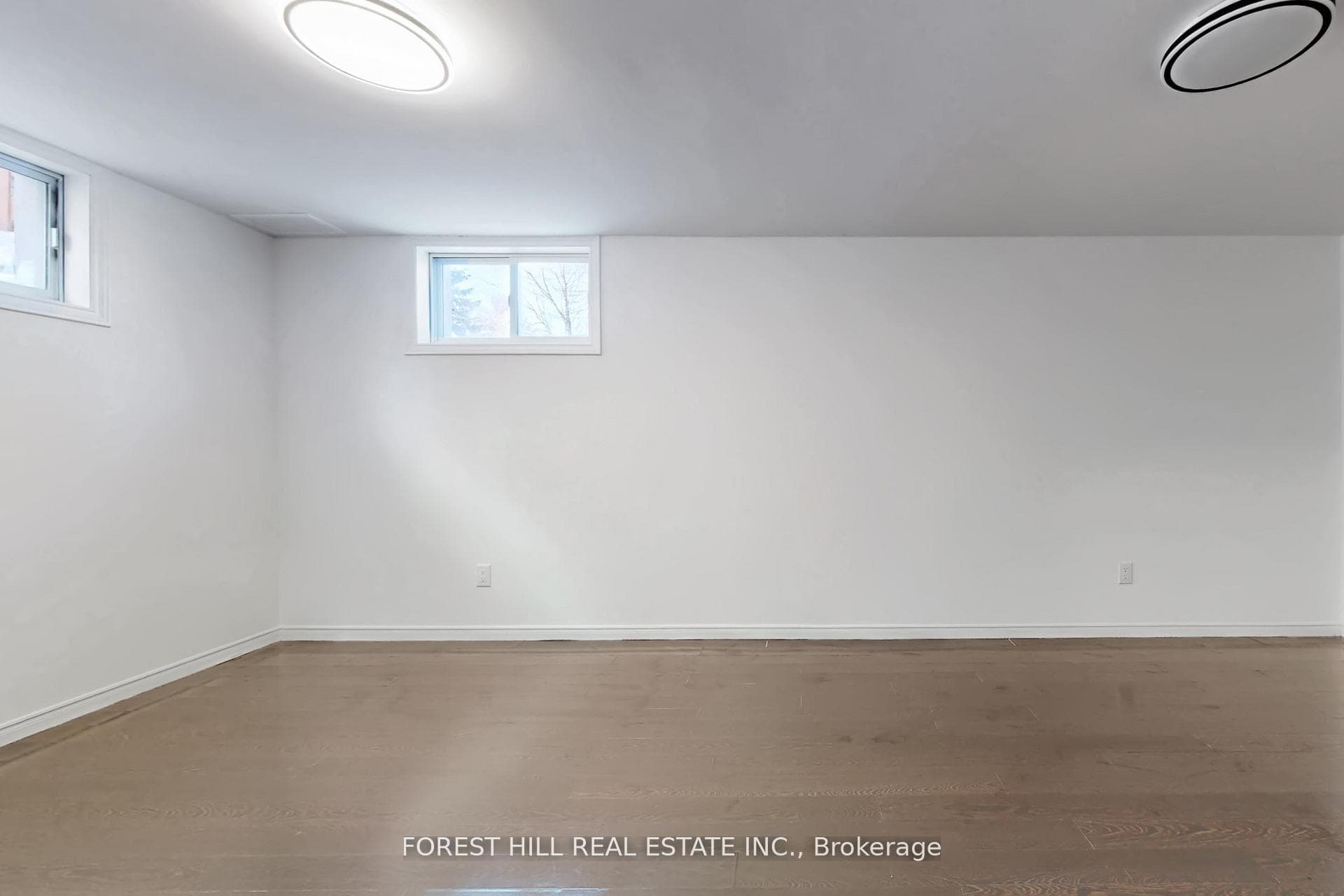 683 Willow Road photo 40