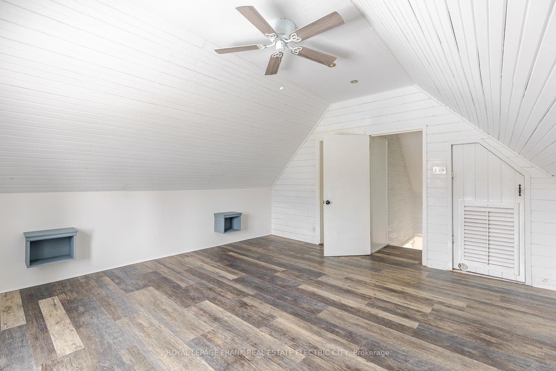 599 Homewood Avenue photo 34