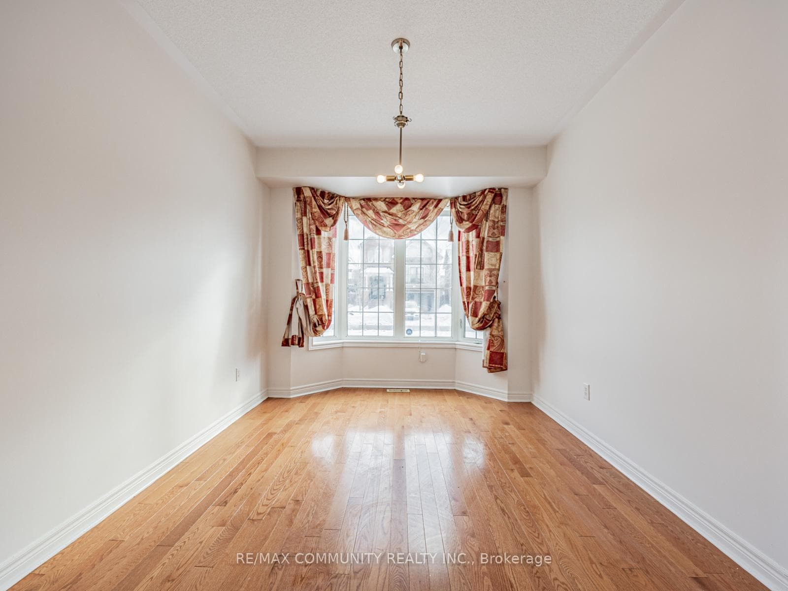 2 John Davis Gate photo 11