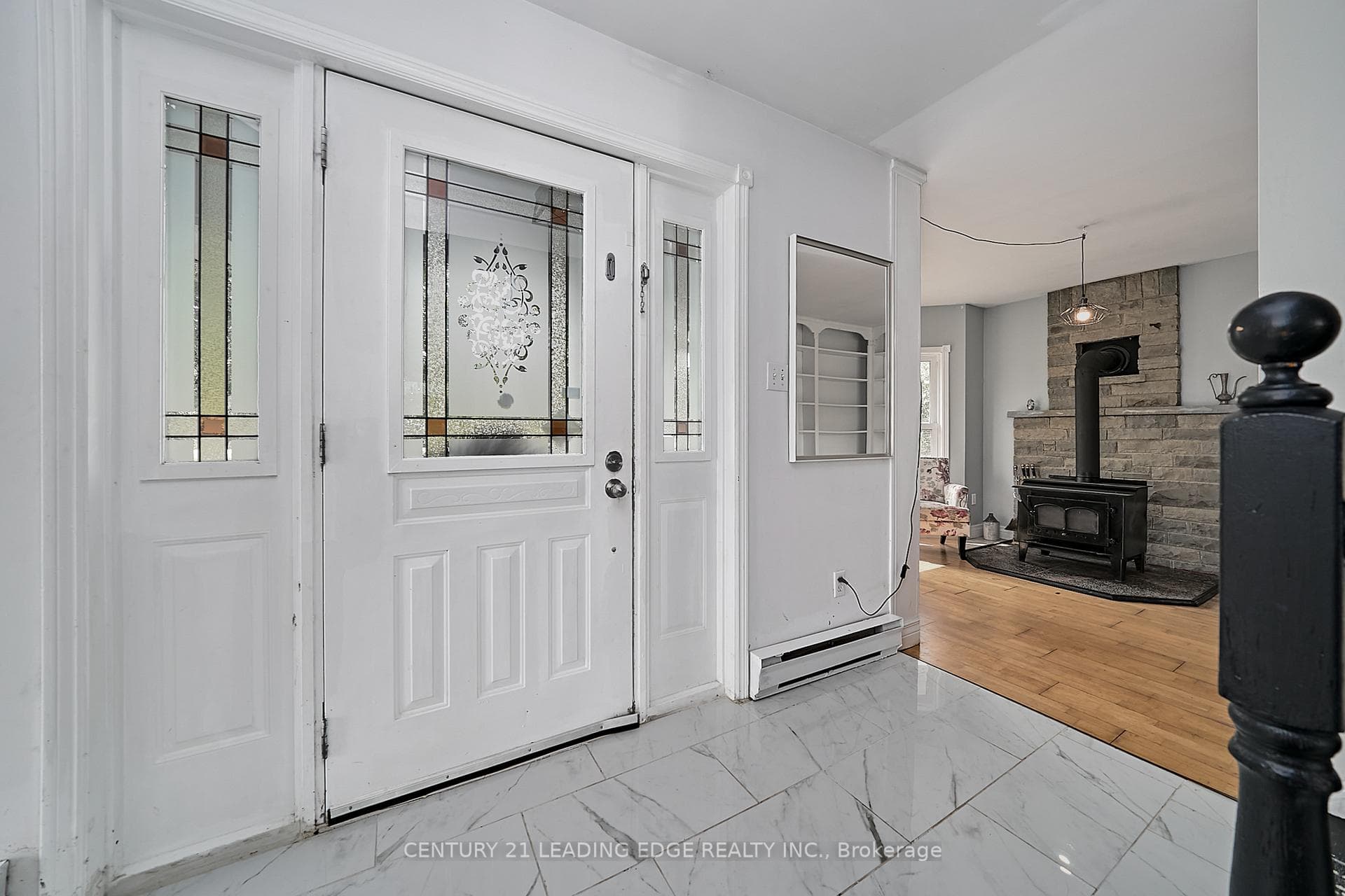4083 Monck Road photo 6