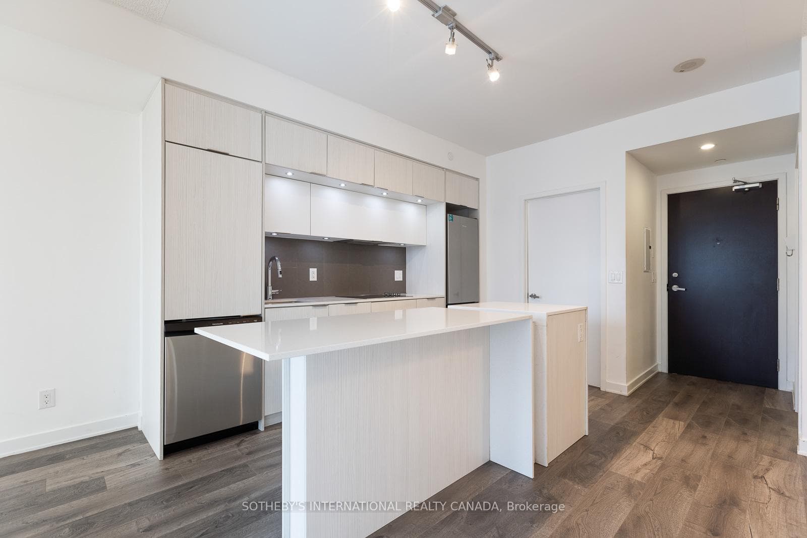 55 Regent Park Boulevard Unit 506 photo 12