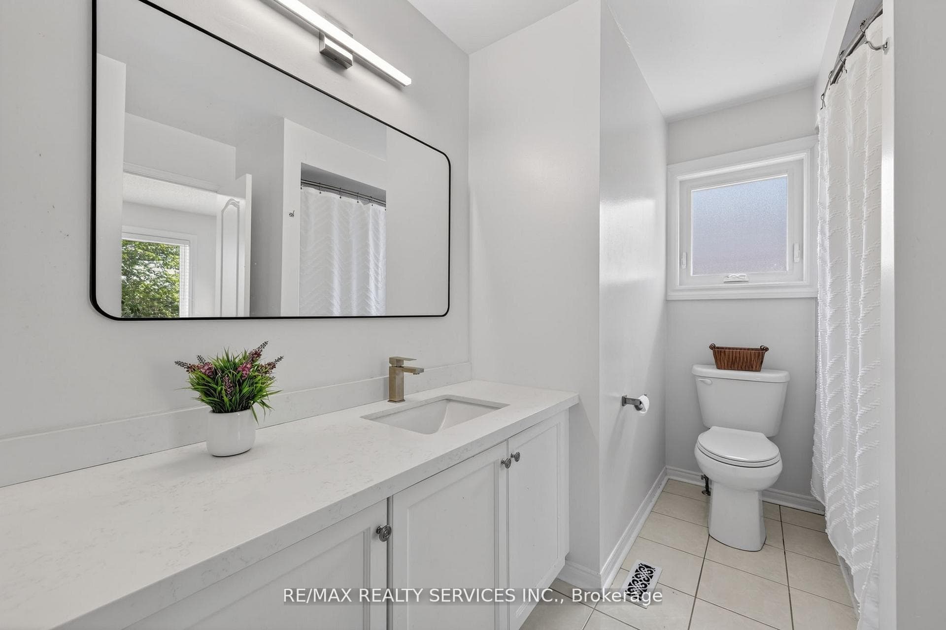 150 Royal Valley Drive photo 28