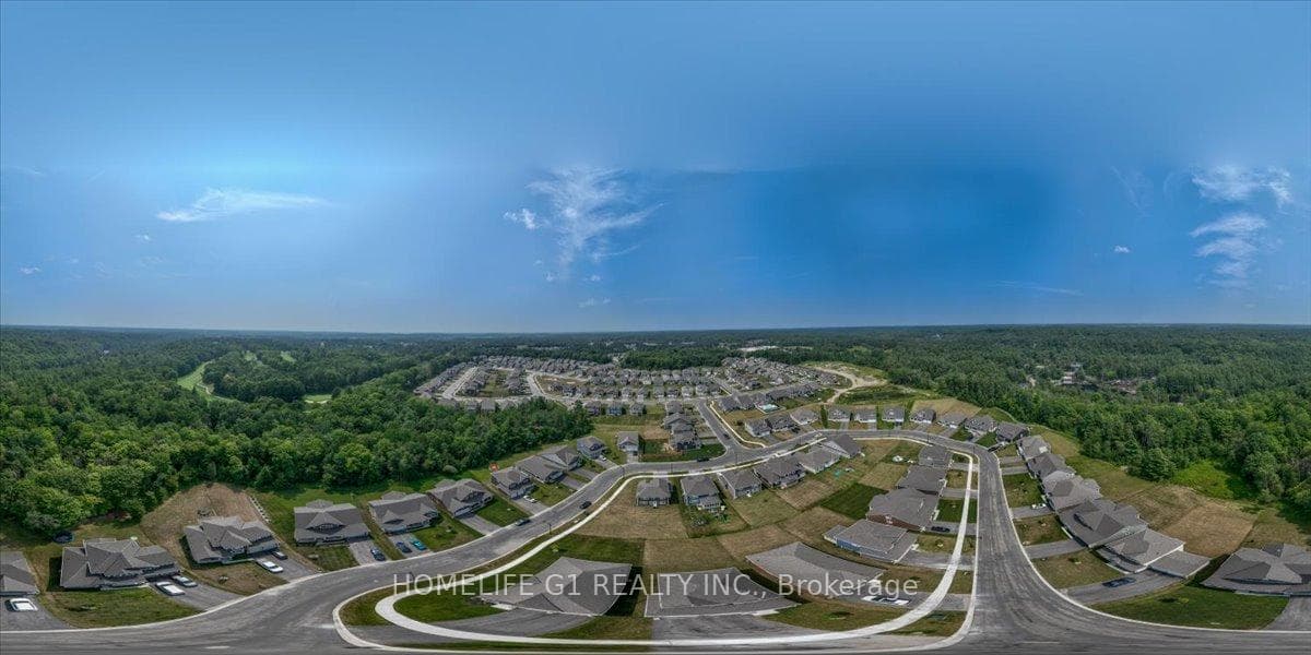 5 Dyer Crescent photo 45