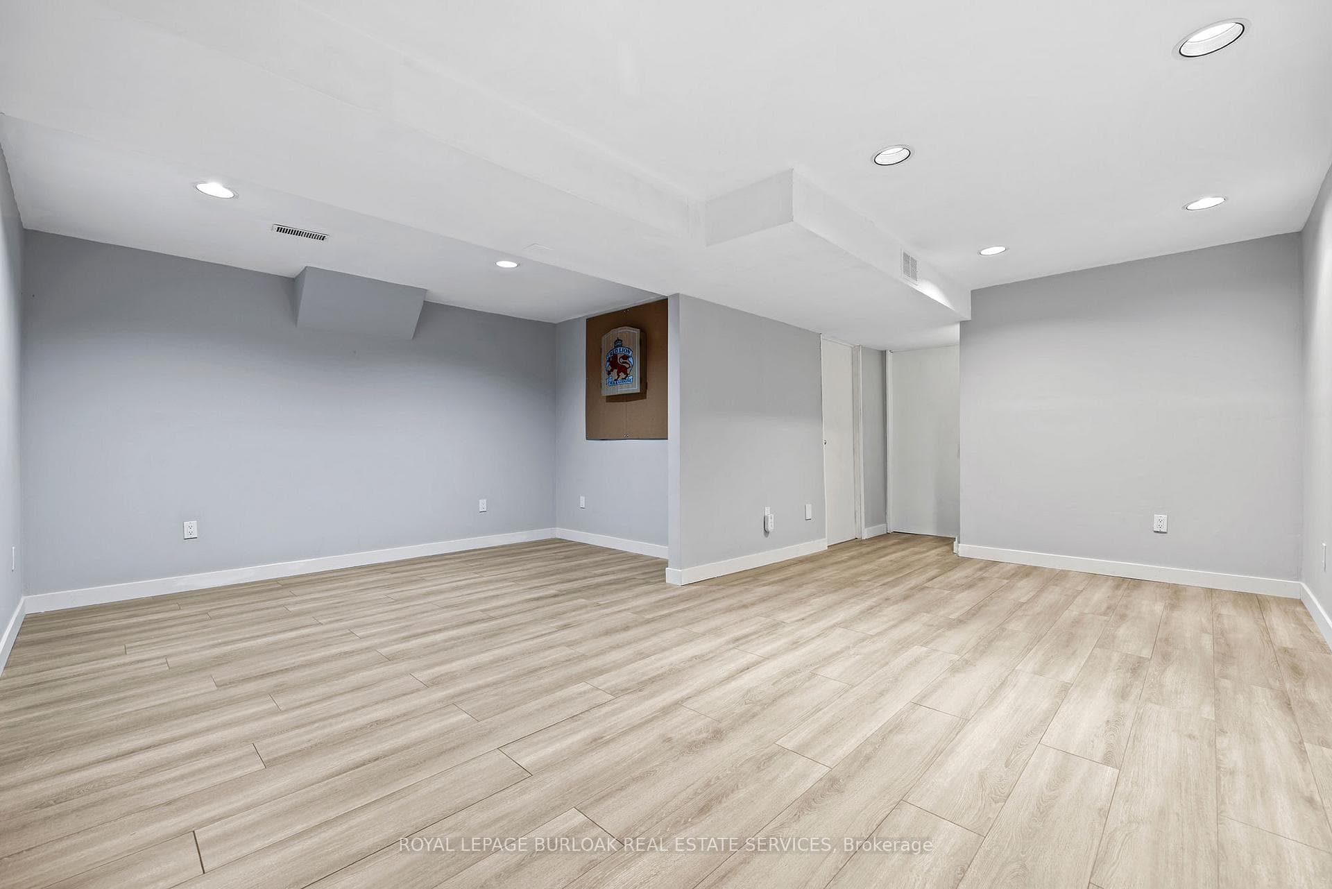 2483 Whittaker Drive photo 30