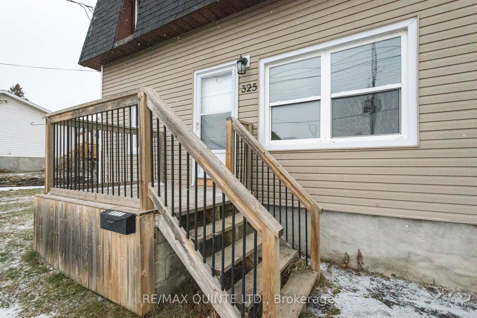 325 Sidney Street photo 6
