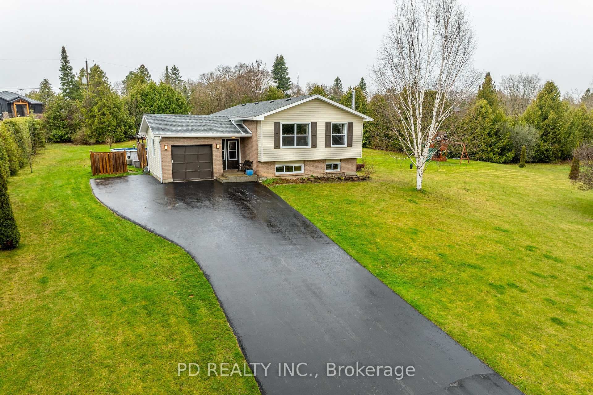 215 Charlore Park Drive photo 3