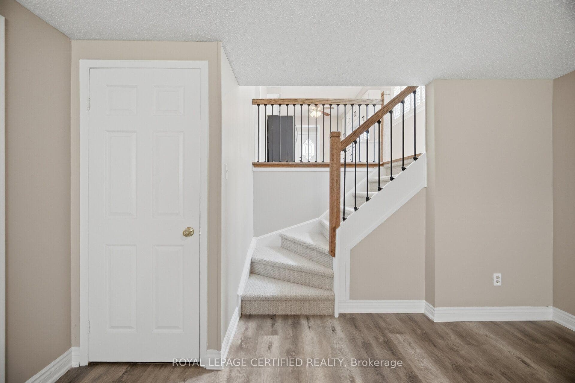 33 Grassmere Crescent photo 29