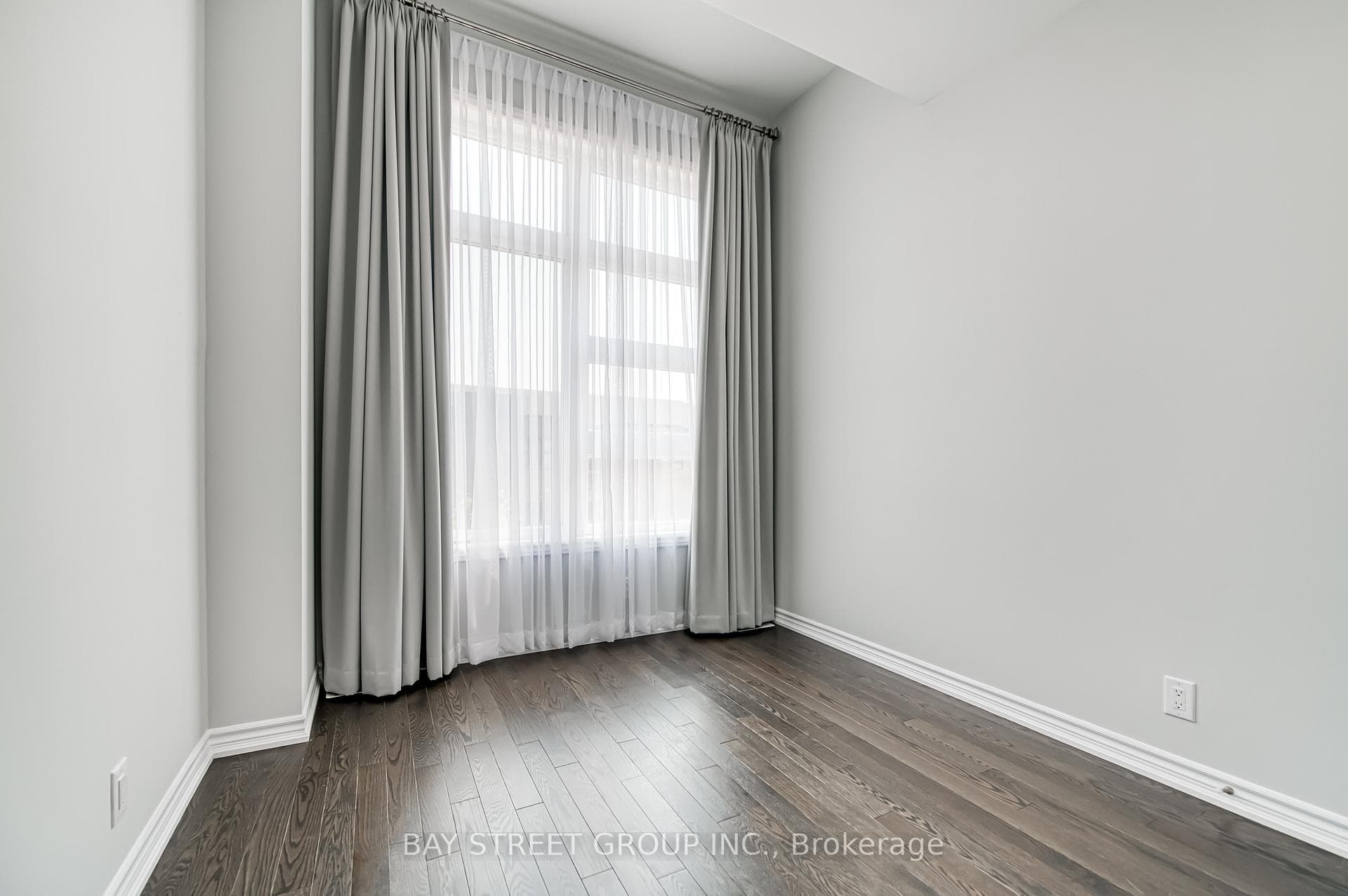 32 Jessica Antonella Street photo 34