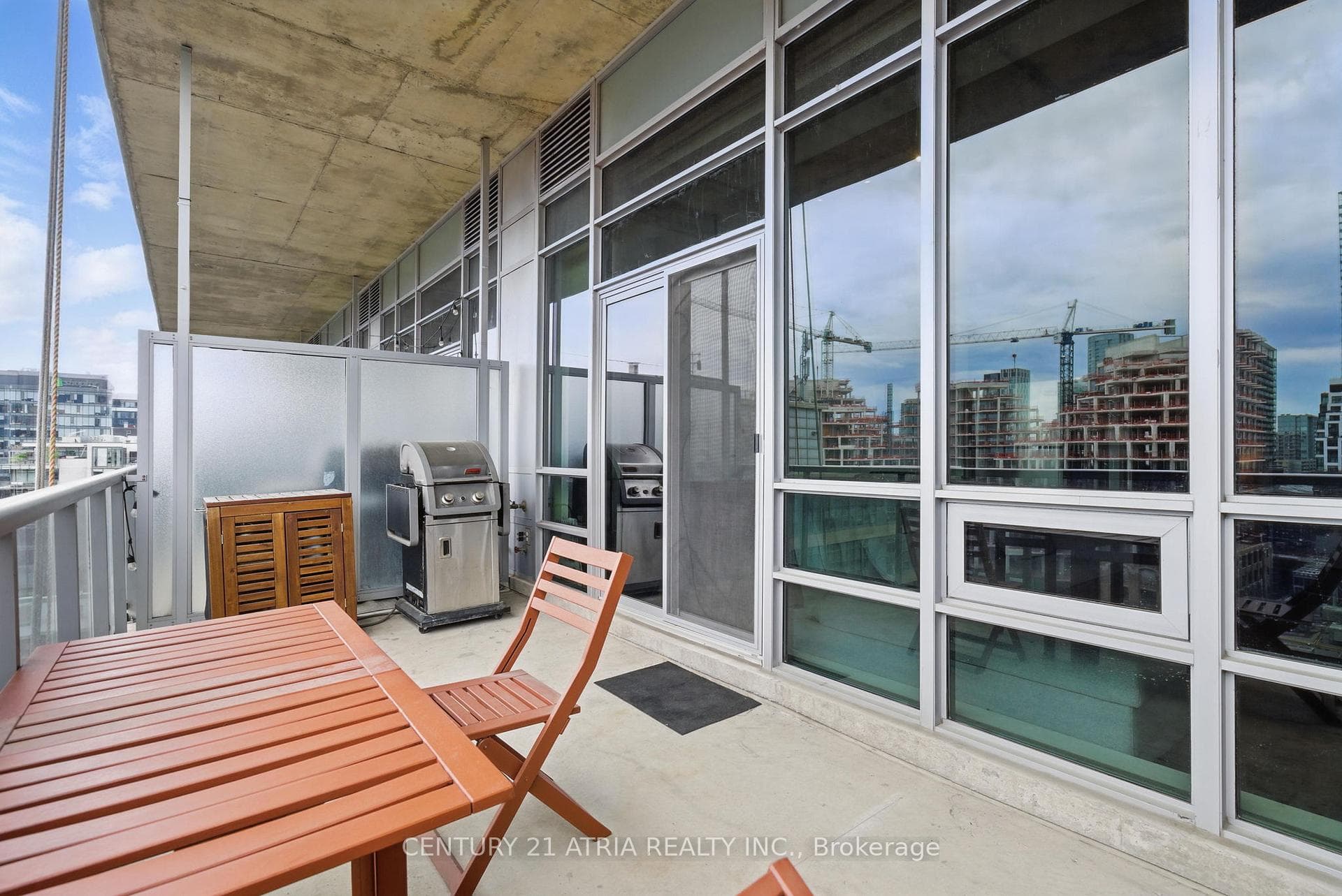 399 Adelaide Street Unit 1007 photo 25