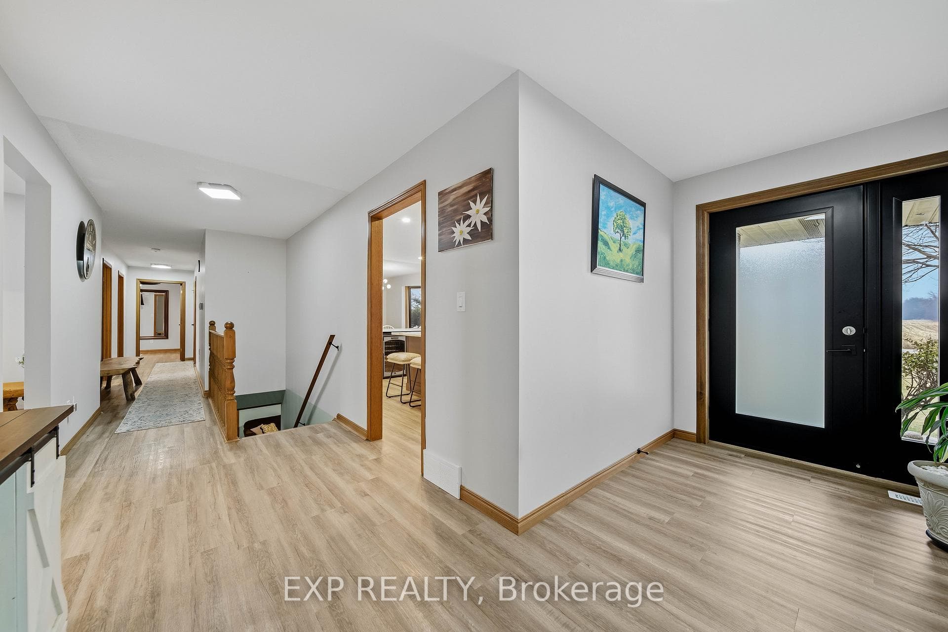 5864 Inadale Drive photo 21