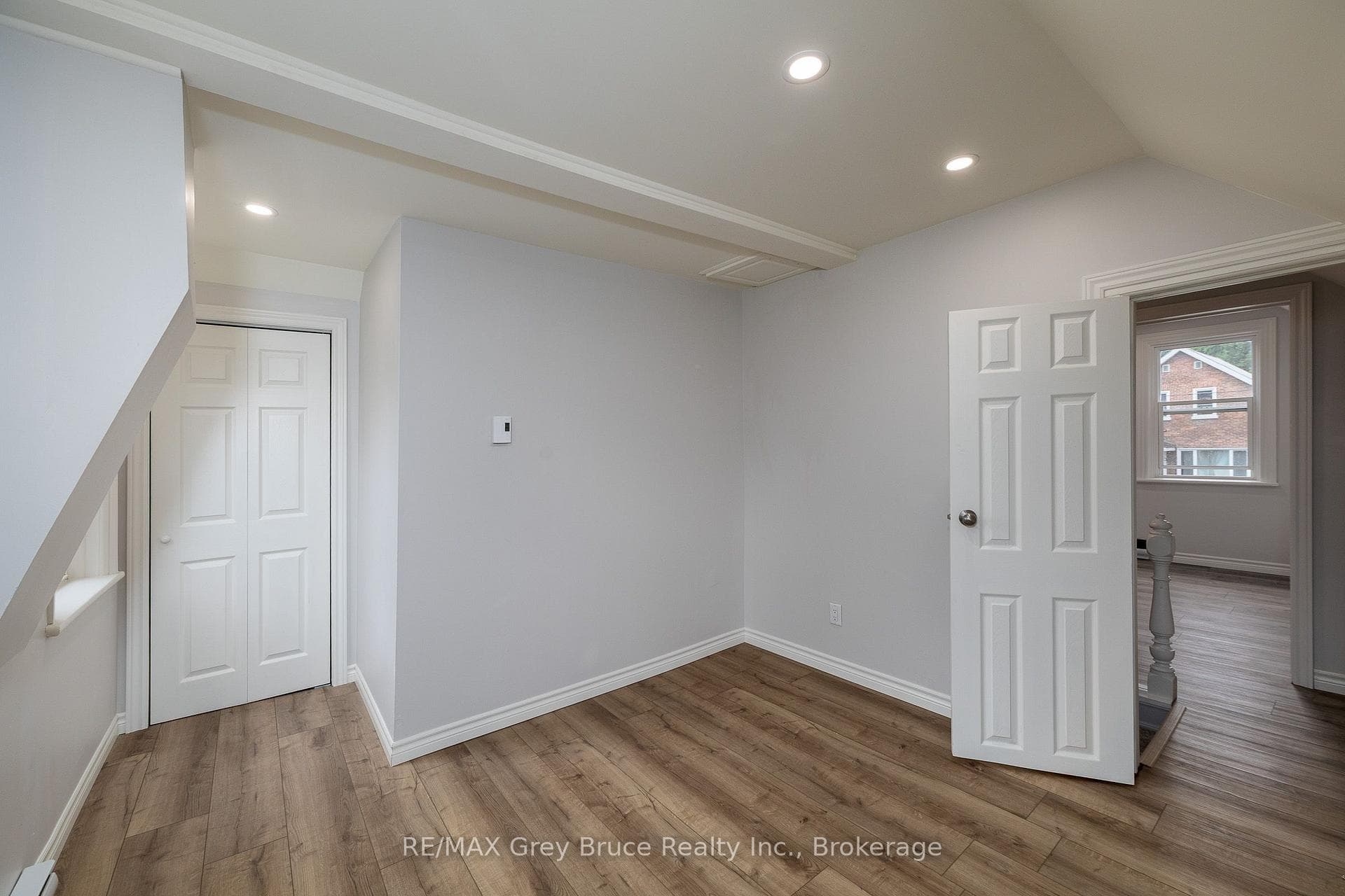 1131 3rd Avenue photo 23