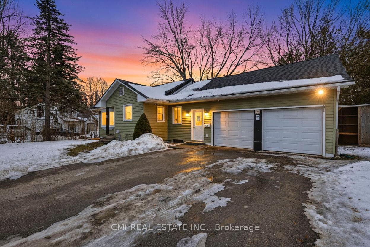 3440 Simcoe Street photo 1