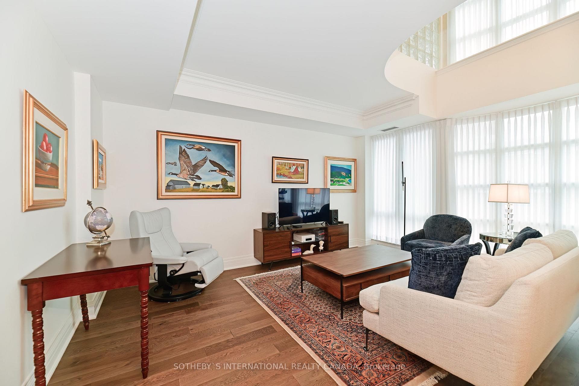 33 Delisle Avenue Unit 403 photo 2
