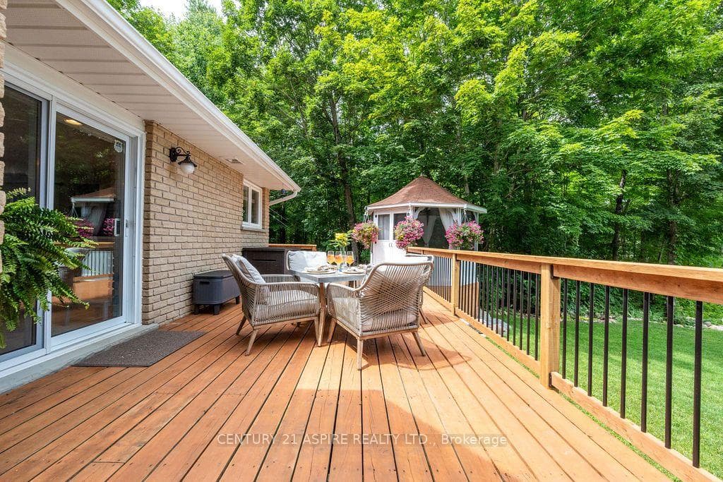 978 Rantz Road photo 15