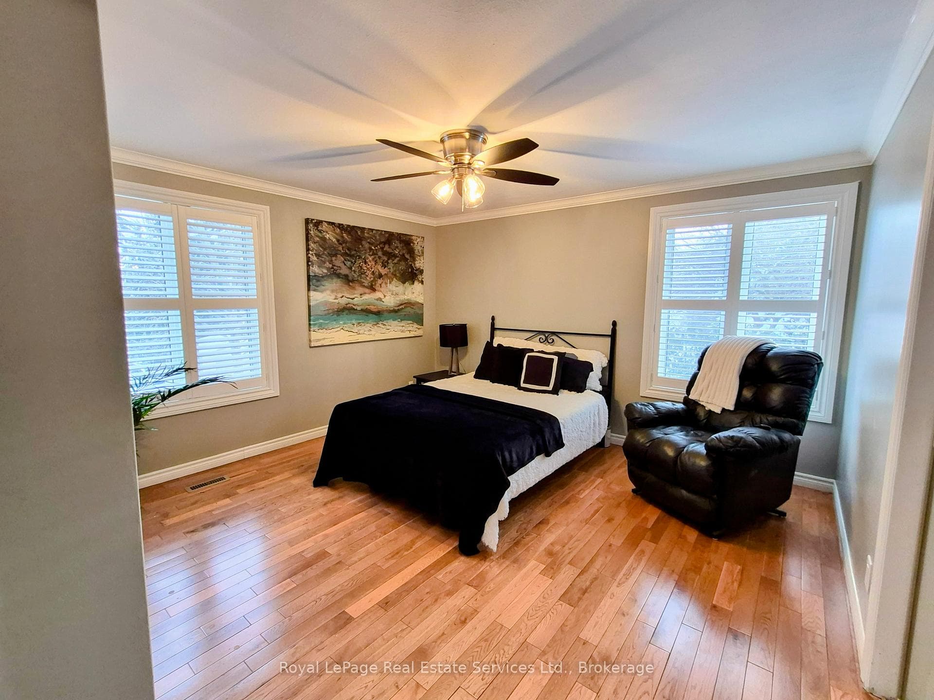 184 Dundas Street photo 16