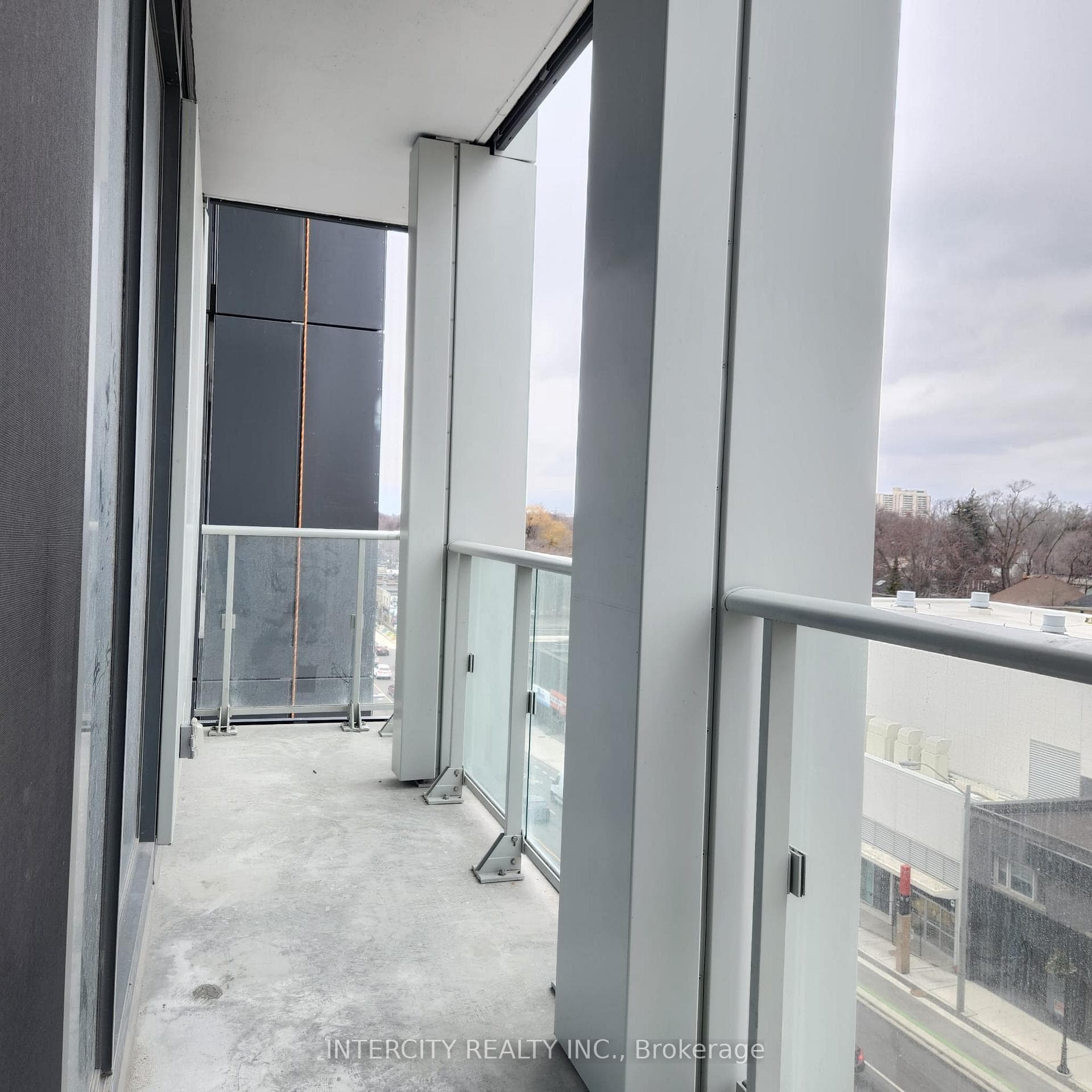 2020 Bathurst Street Unit 728 photo 17