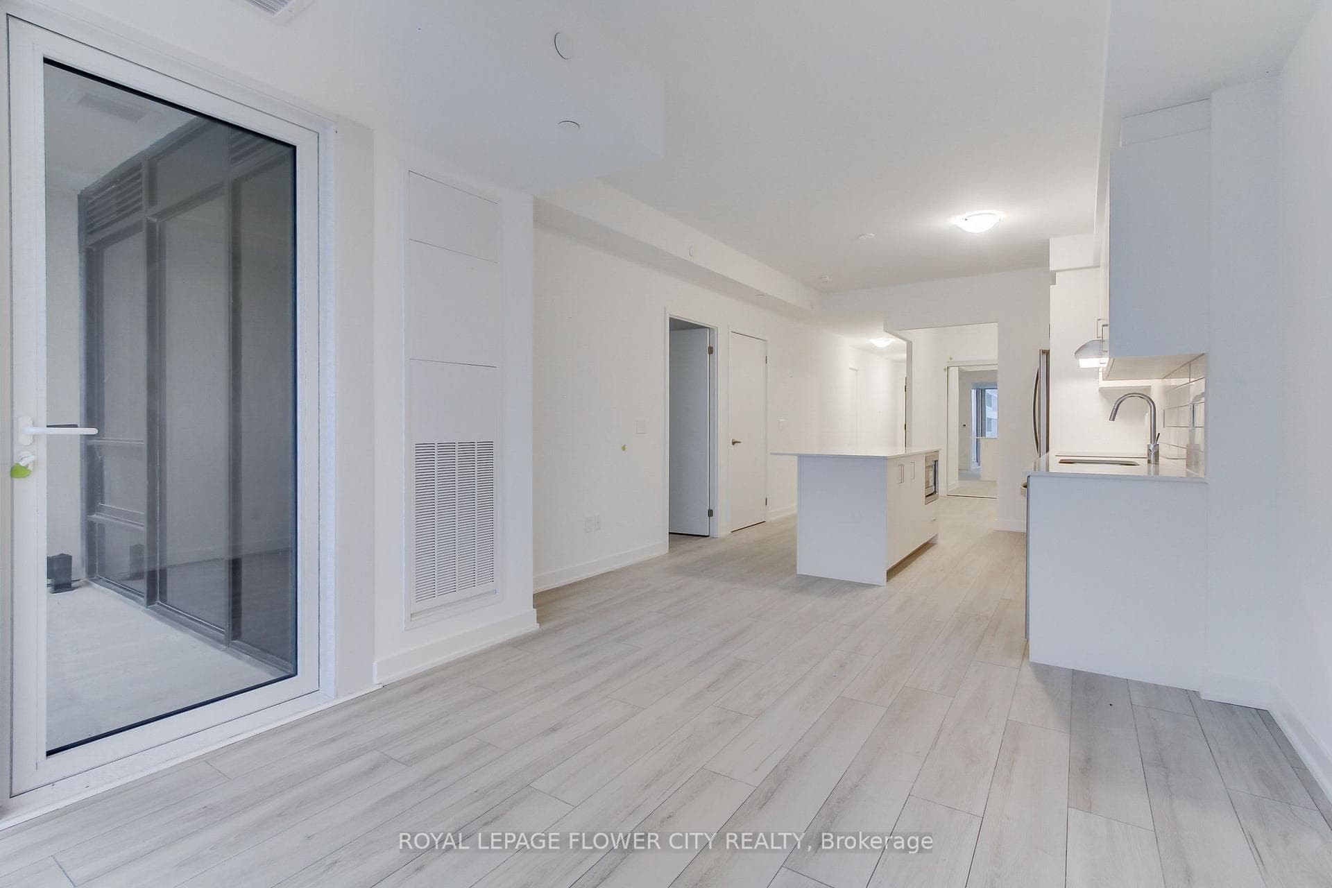 1035 Southdown Road Unit 1201 photo 17
