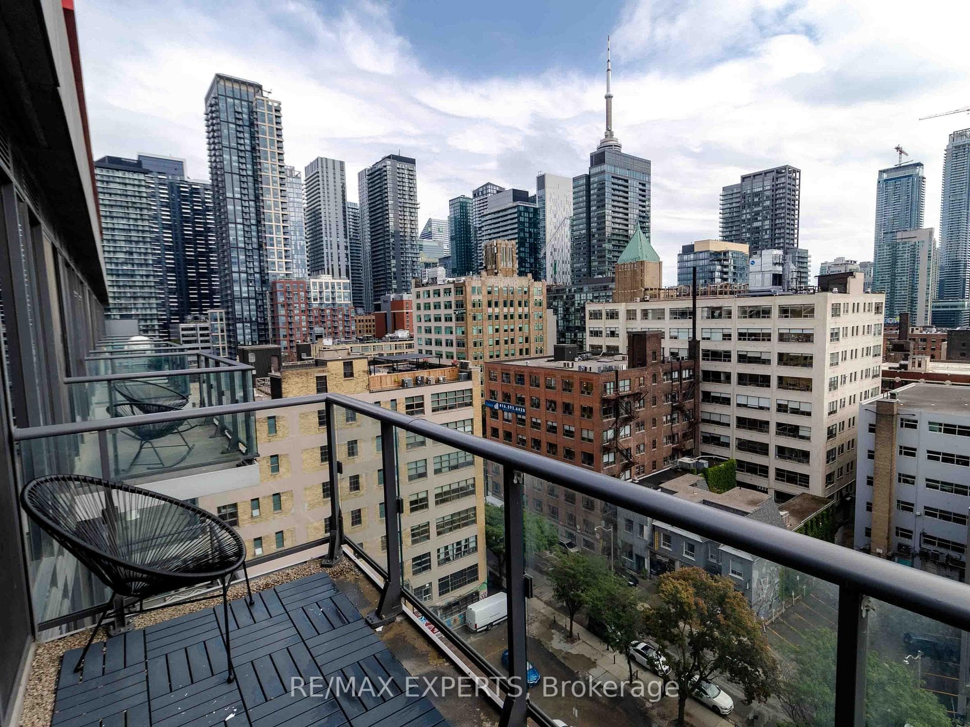 435 RICHMOND Street Unit 1109 photo 11