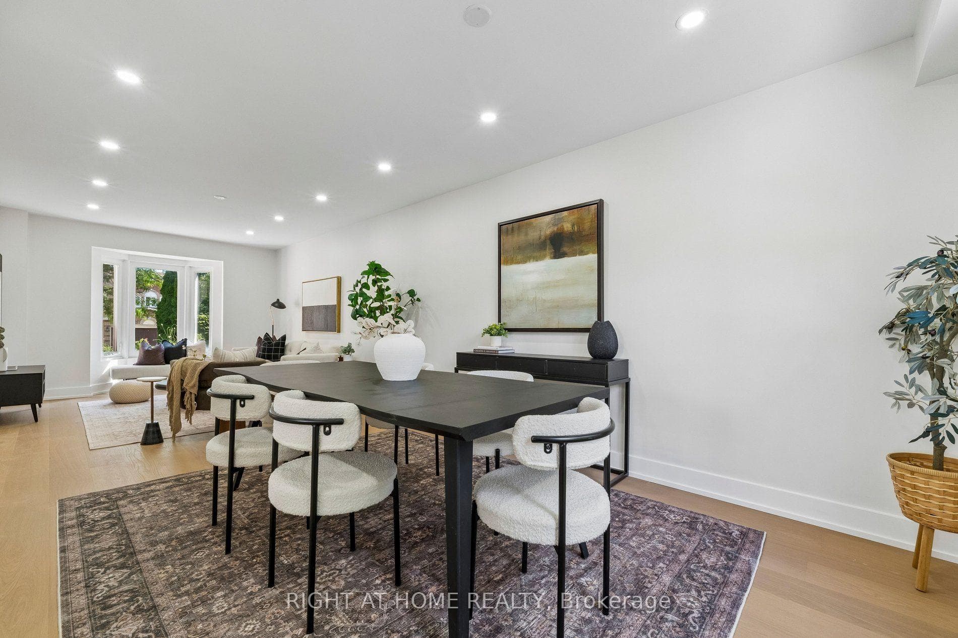 16 Ian Fleming Crescent photo 14