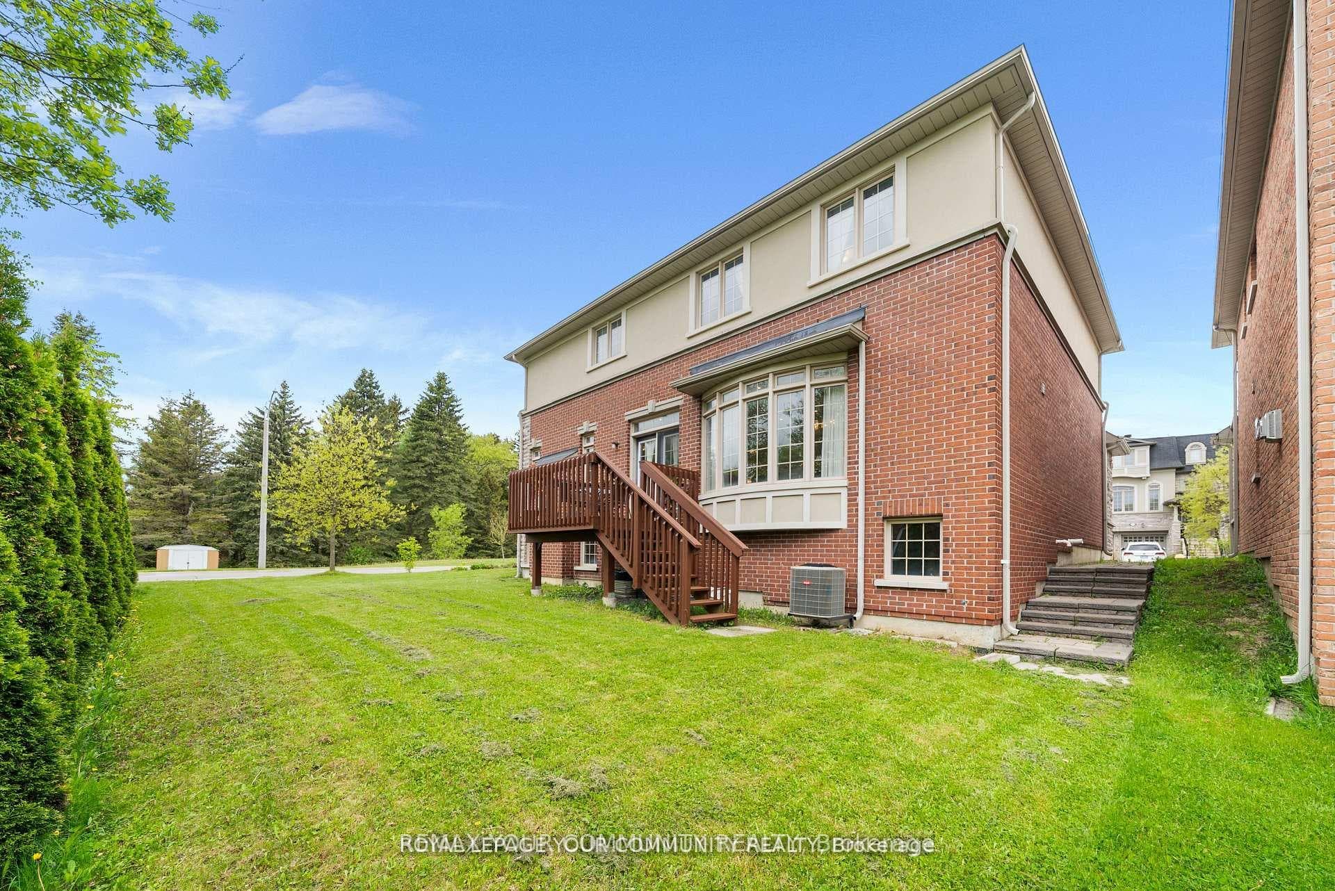 108 Headwater Crescent photo 40