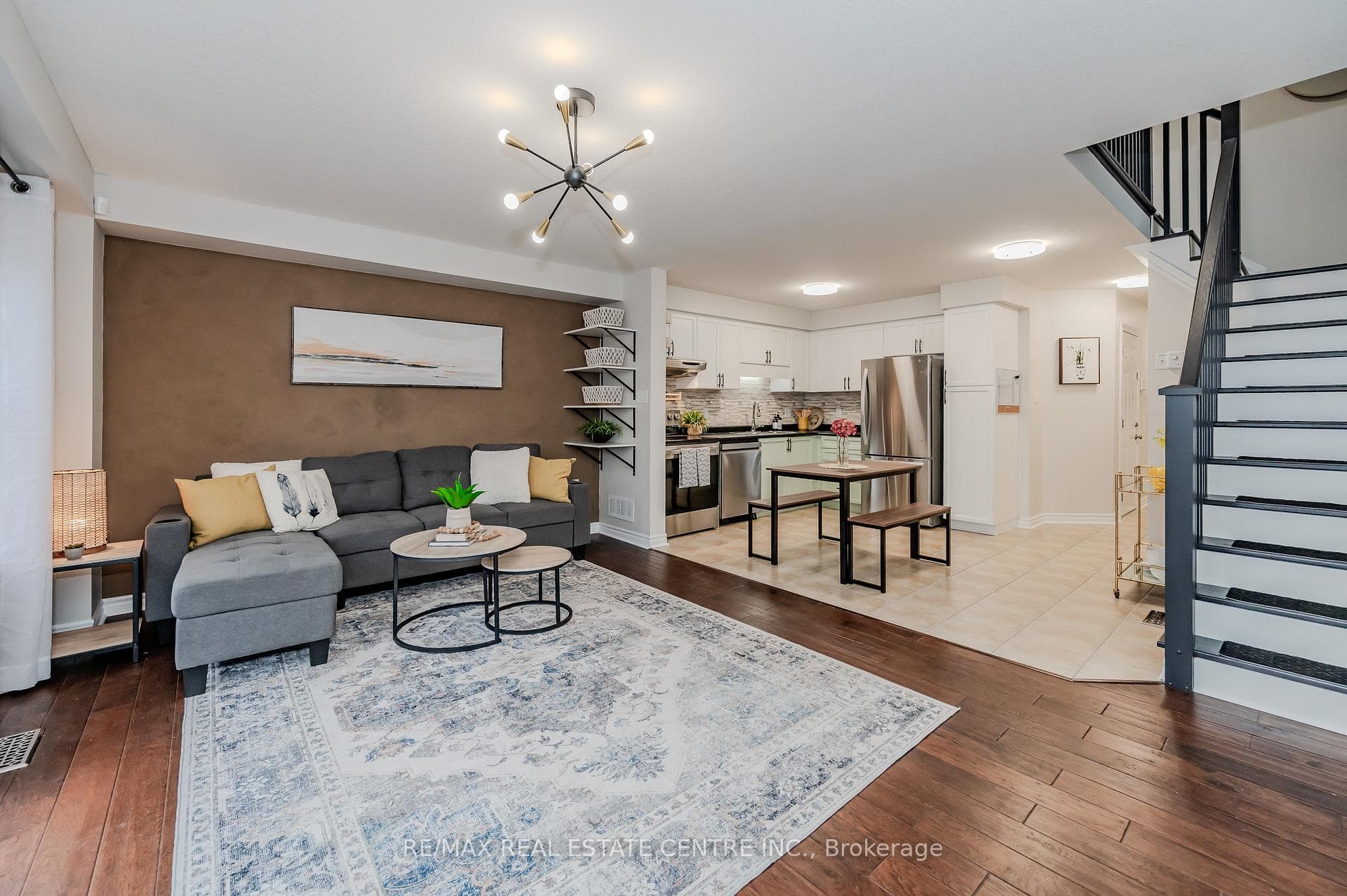 535 Margaret Street Unit 37 photo 11