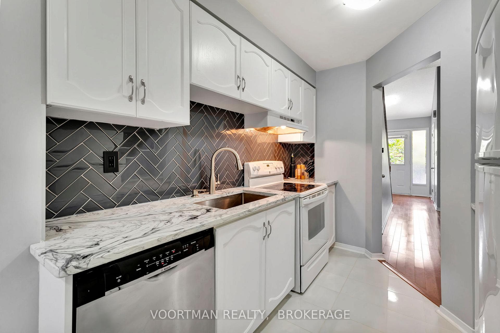 78 PIRIE Drive Unit 16 photo 5