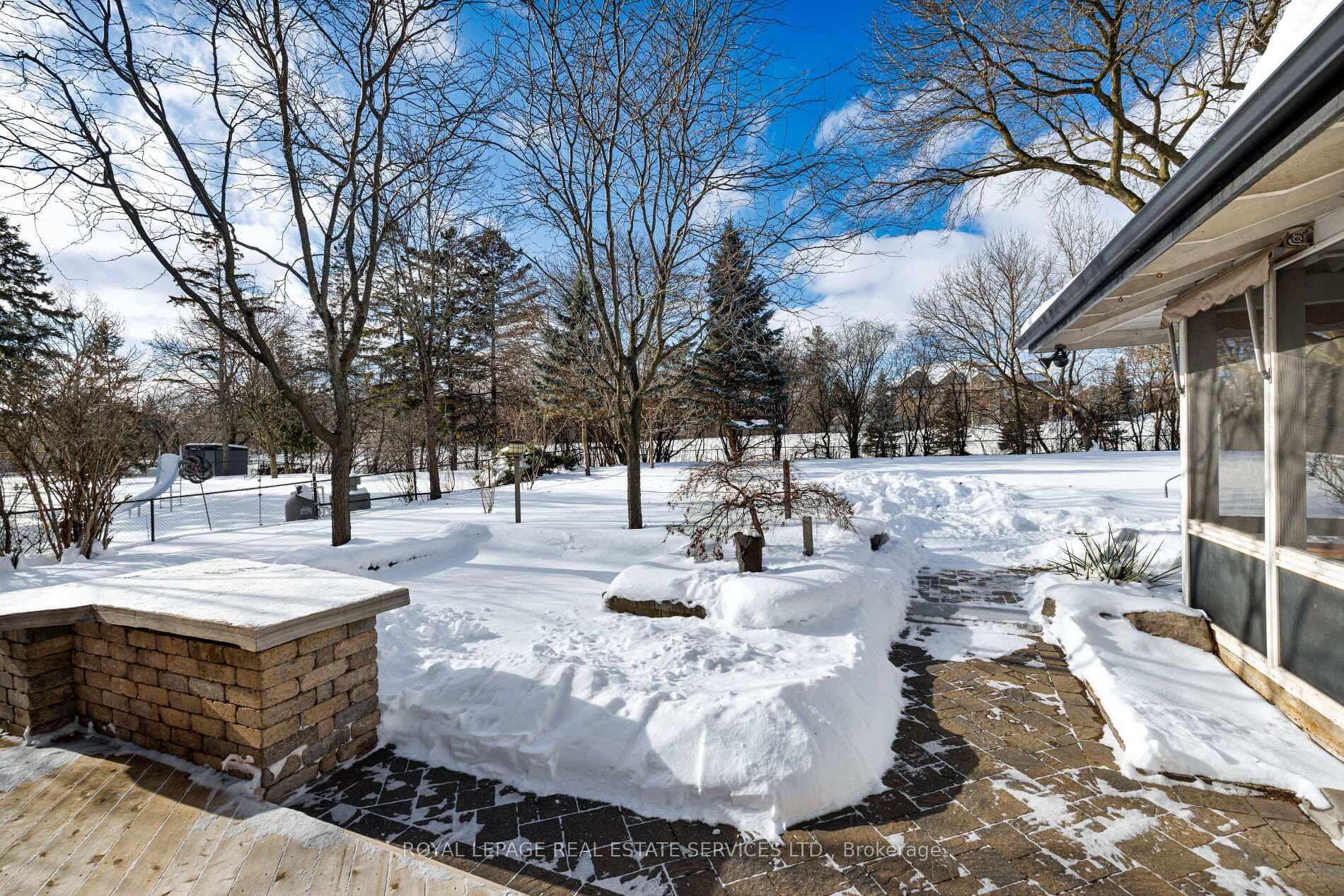 221 Richmond Road photo 22