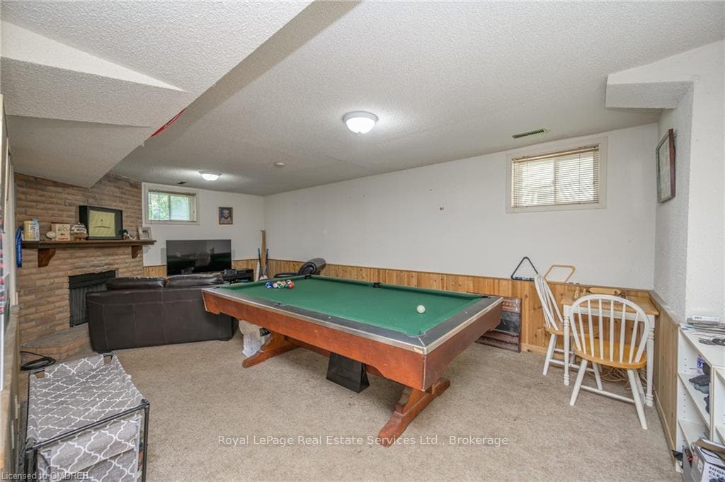 3248 VICTORIA Street photo 15