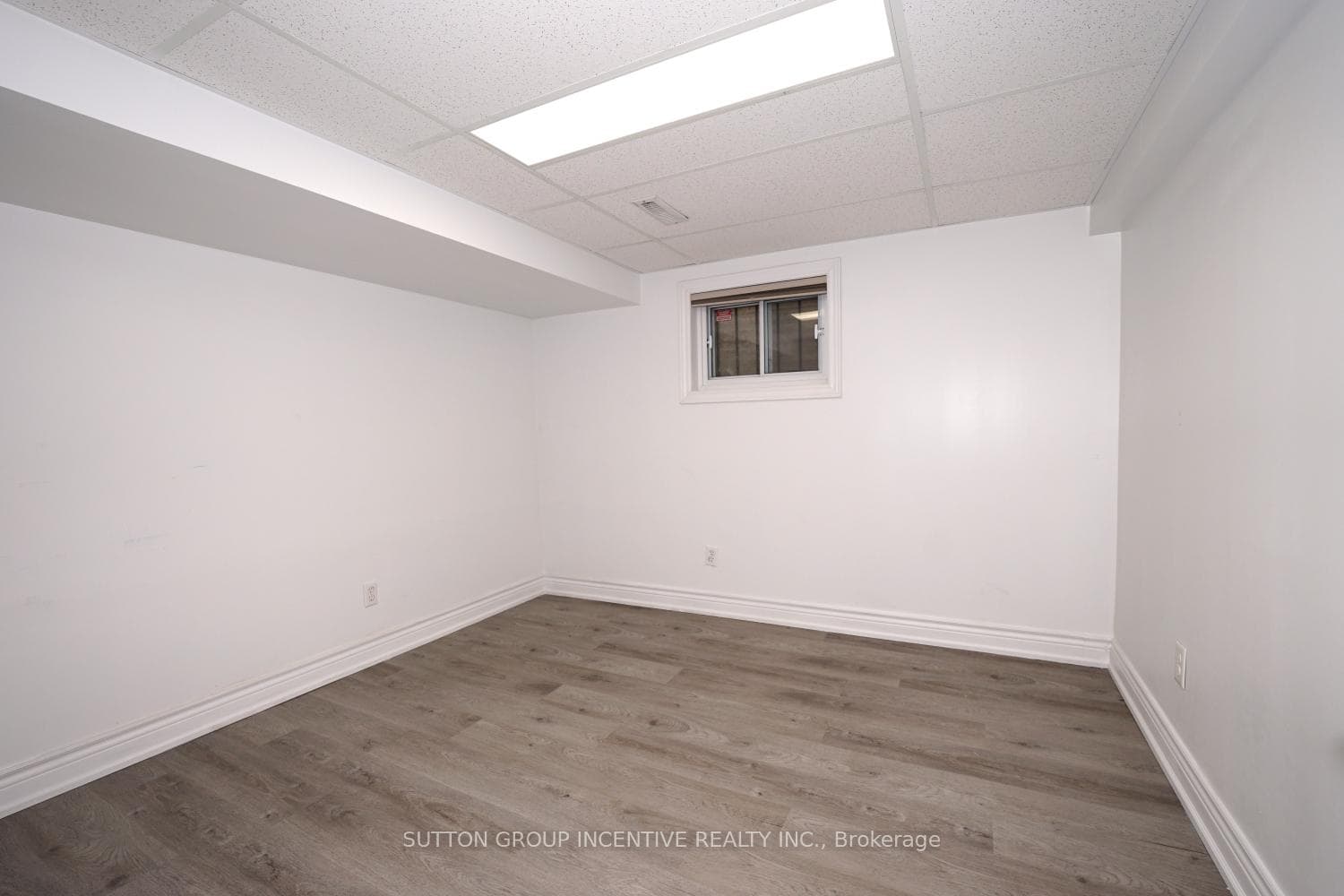 7 HURON Street photo 19
