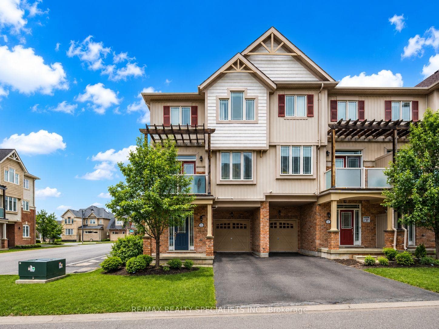 33 Birchfield Crescent photo 1