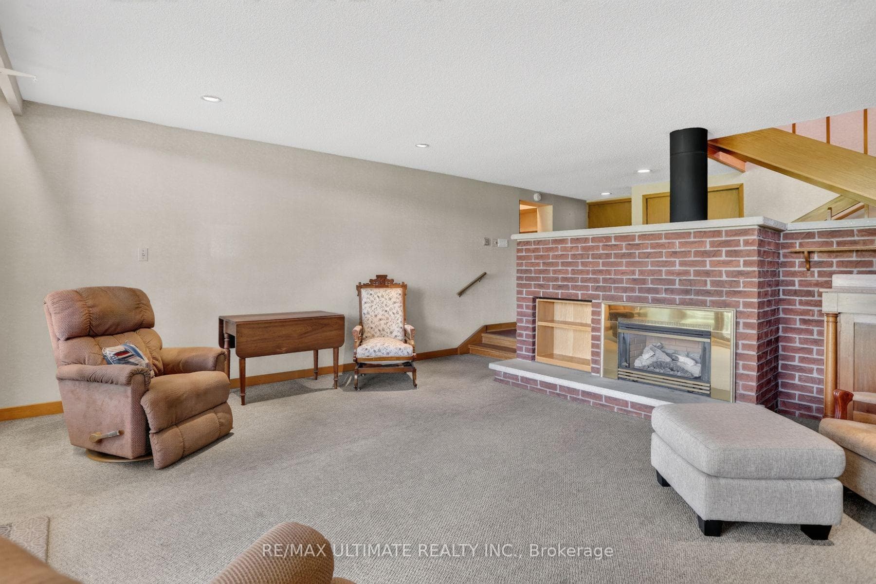 81 Flora Drive photo 23