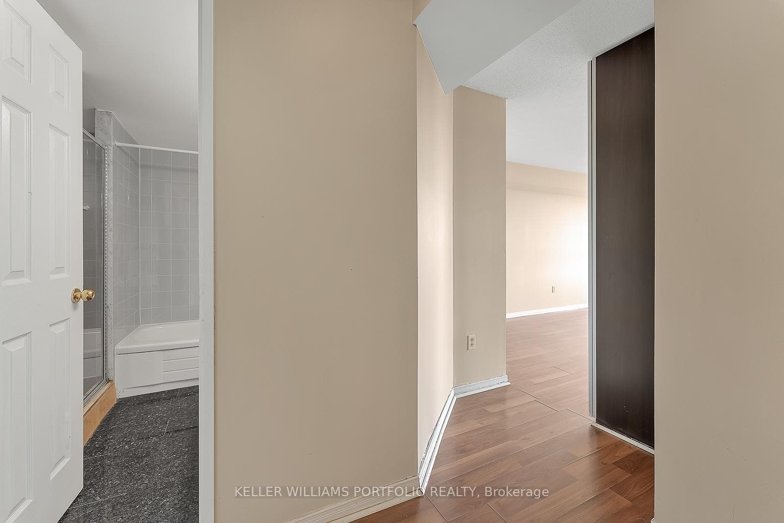 400 Webb Drive Unit 1402 photo 22